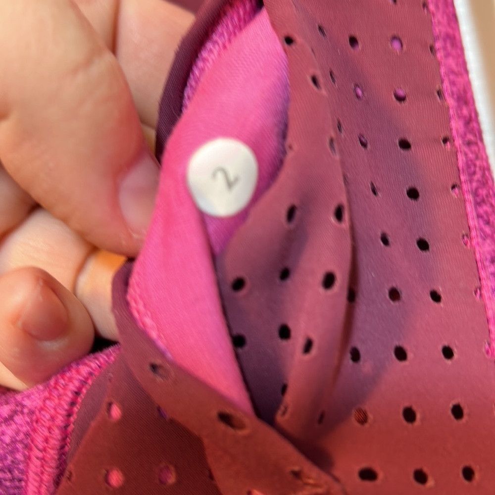 Lululemon Size 2 Lululemon pink speckled crop leggings Size 26" / US 2 / IT 38 - 5 Thumbnail