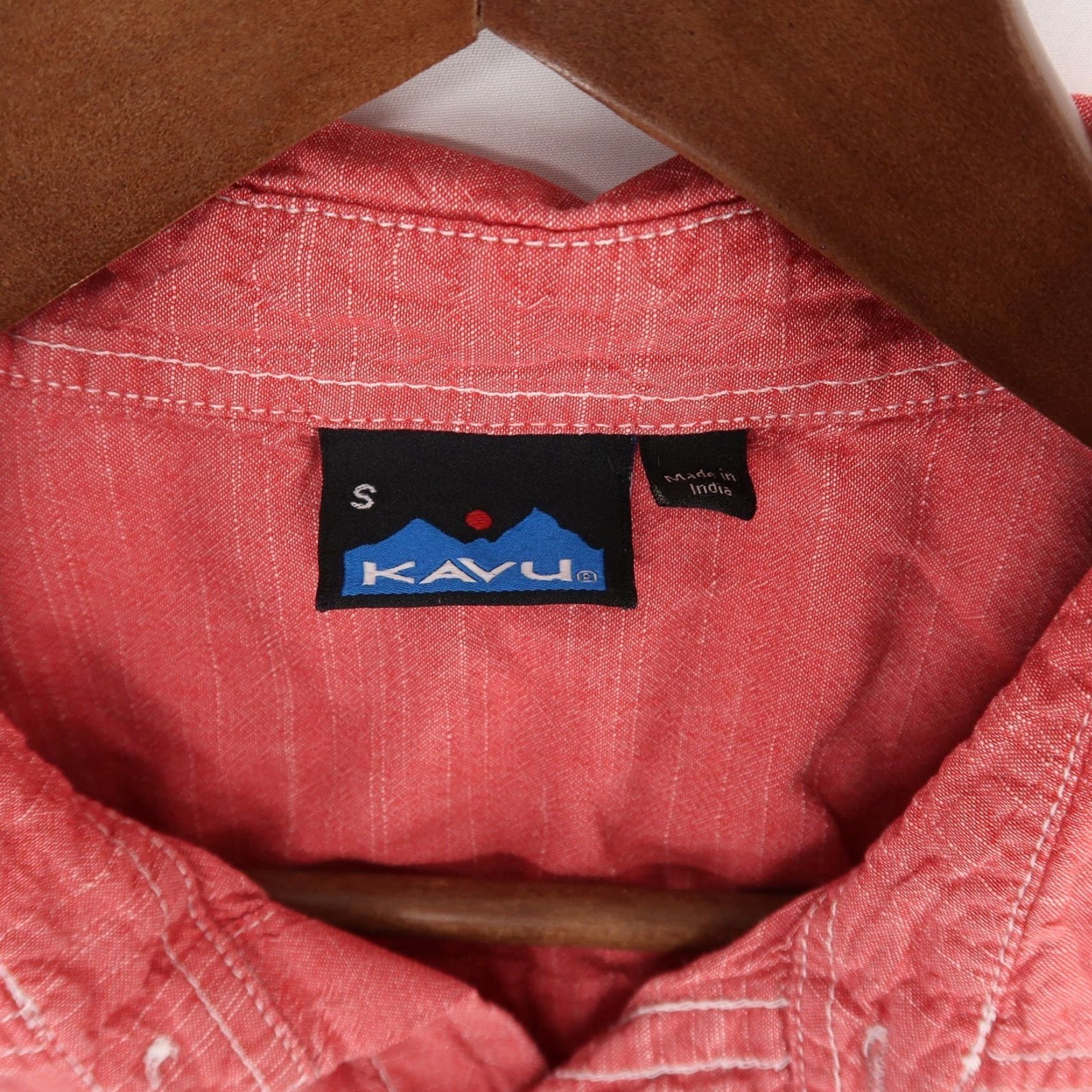 KAVU KAVU Short Sleeve Shirt Mens S Red Button Up 100% Cotton Size US S / EU 44-46 / 1 - 6 Thumbnail