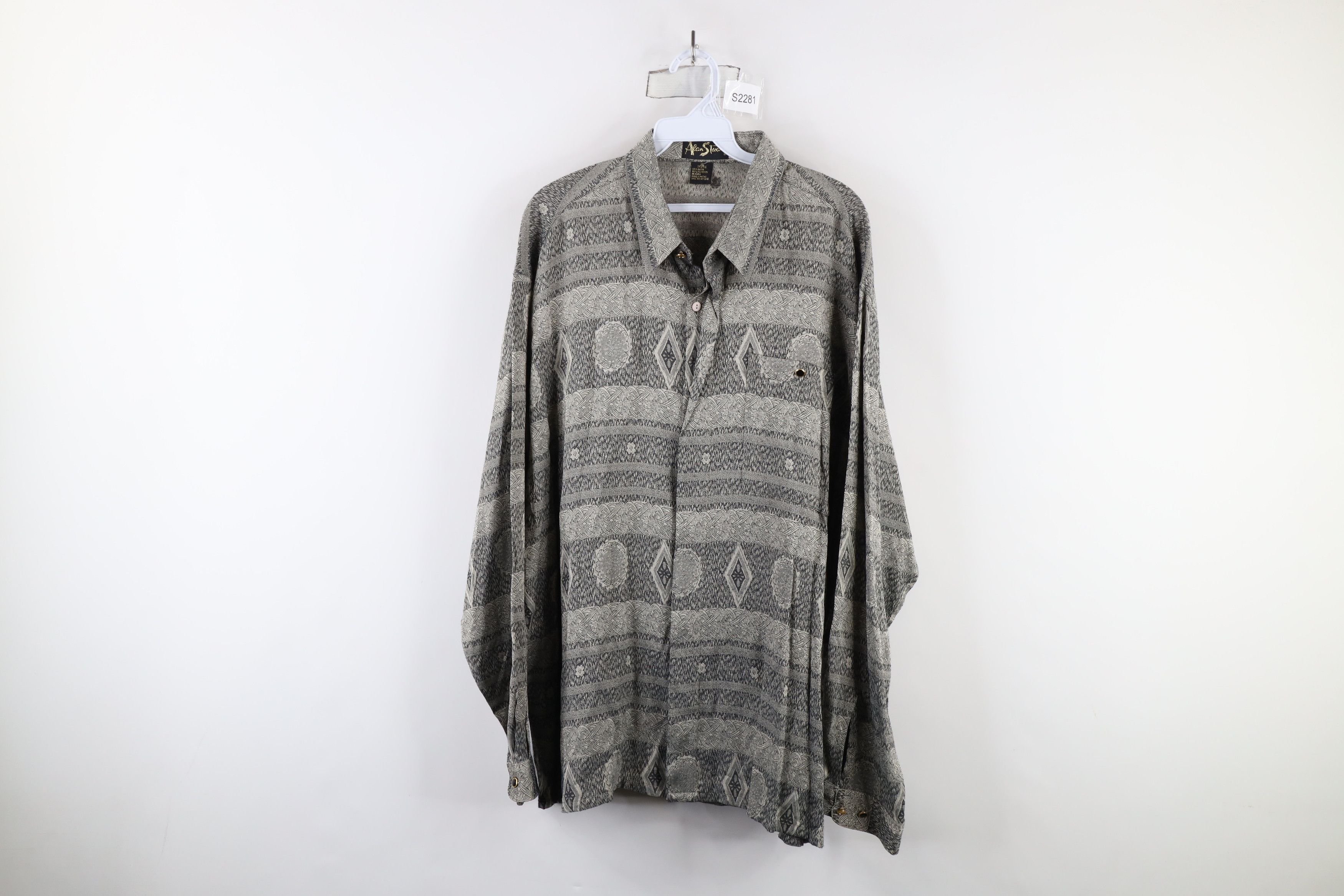 Vintage Vintage 90s Streetwear Flower Knit Collared Button Shirt Size US XL / EU 56 / 4 - 1 Thumbnail