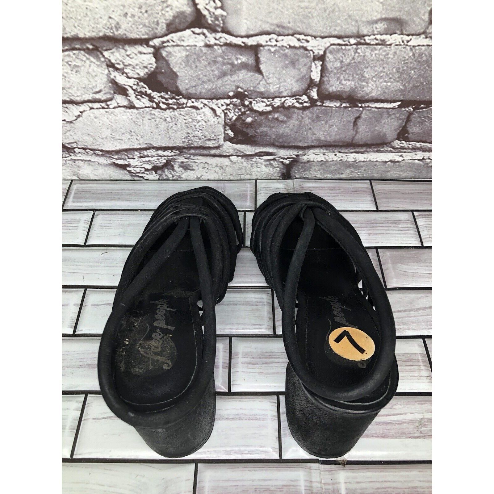 Free People Free People Black Leather Cuban Heel Cage Strappy Sandals Wo Size US 7 / IT 37 - 5 Thumbnail