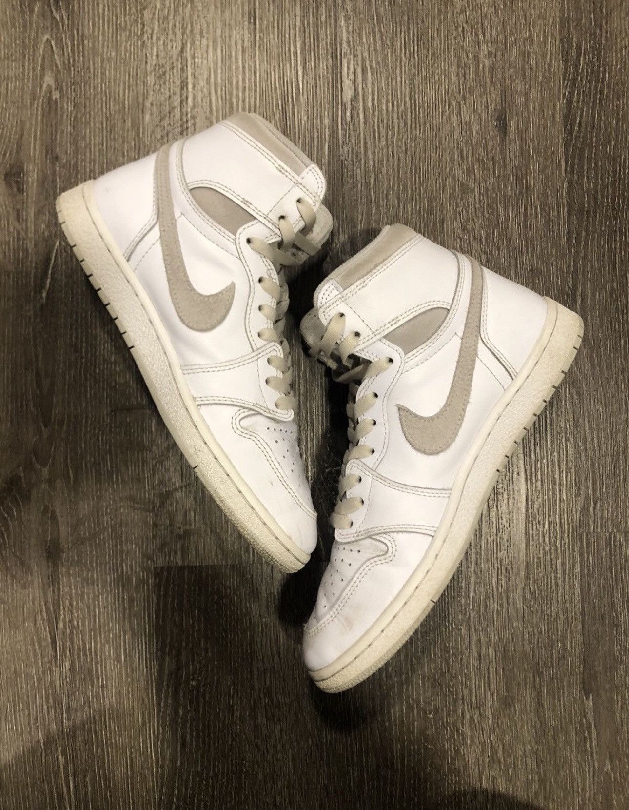 Jordan Brand × Nike Jordan 1 Neutral Grey 1985 Cut Size US 9 / EU 42 - 2 Thumbnail