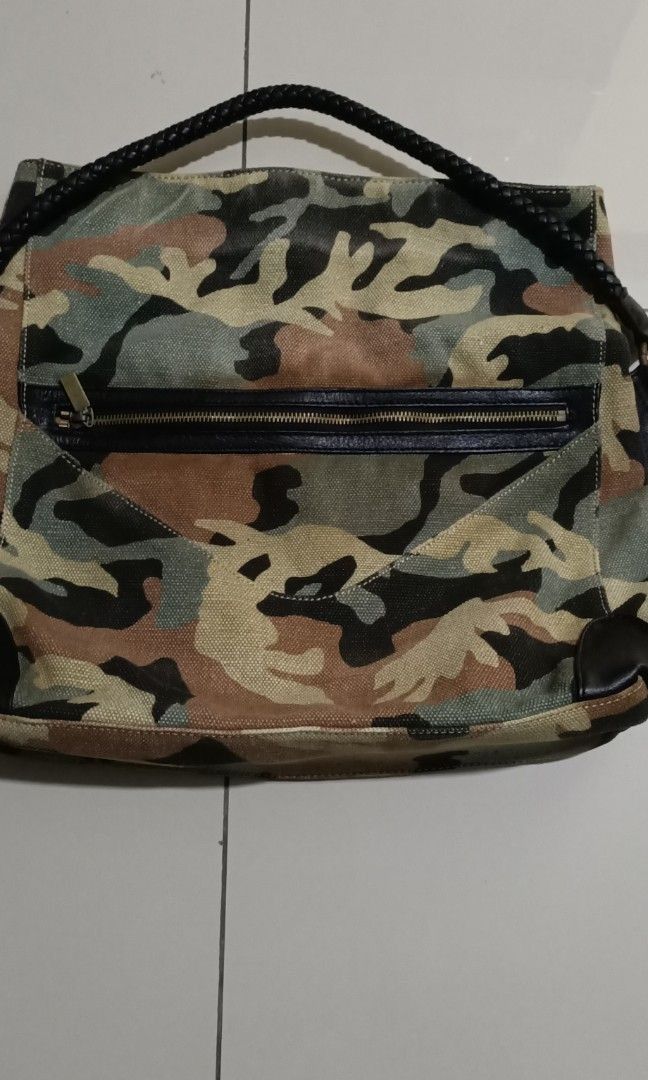Issey Miyake Tete Homme x Issey Miyake Camo Canvas Shoulder Bag Size ONE SIZE - 2 Thumbnail