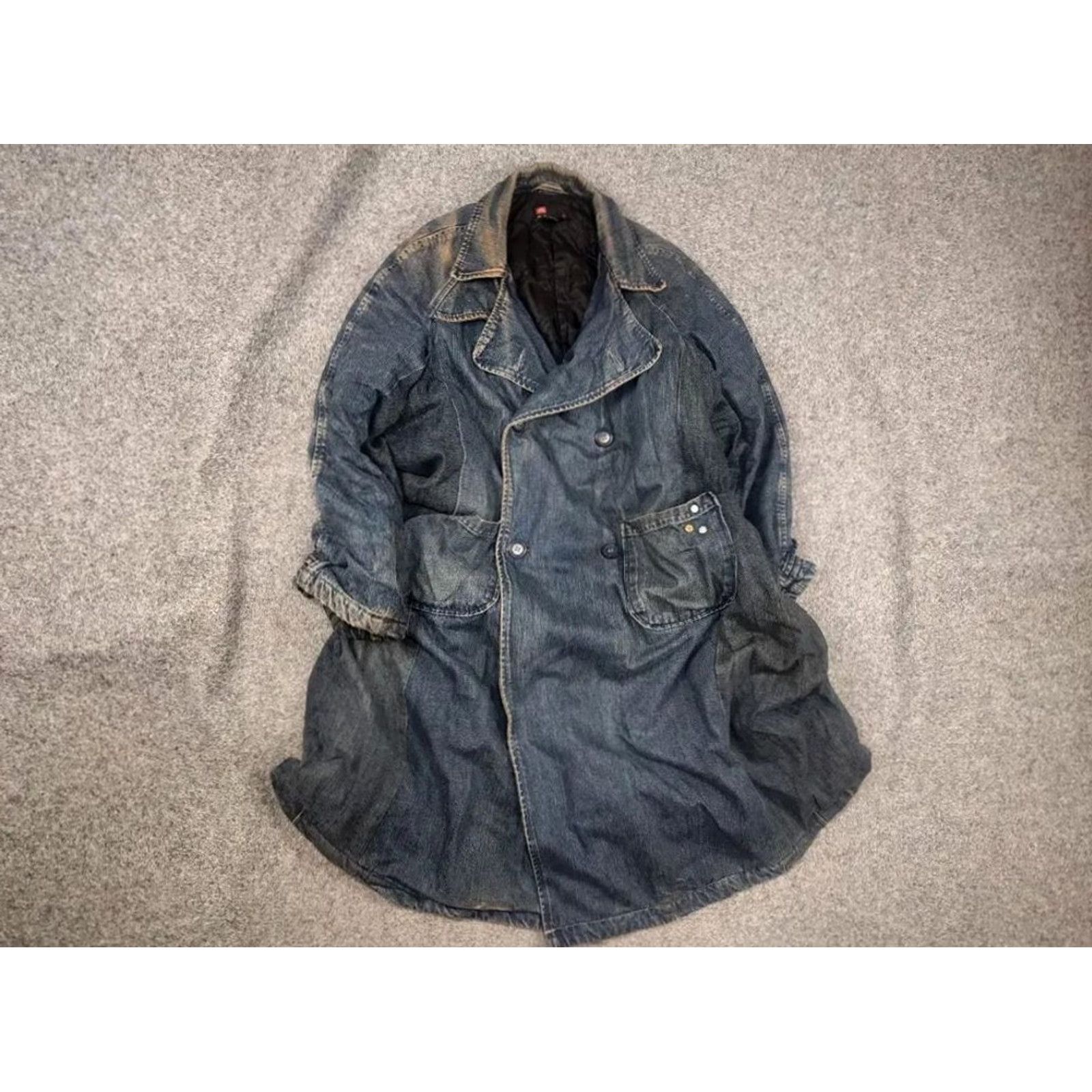 Diesel VINTAGE Diesel Archive Denim Faded double-breasted coat Oversized Jacket XL Blue Denim Archive 90s Grunge Mens Jacket Size US XL / EU 56 / 4 - 2 Thumbnail