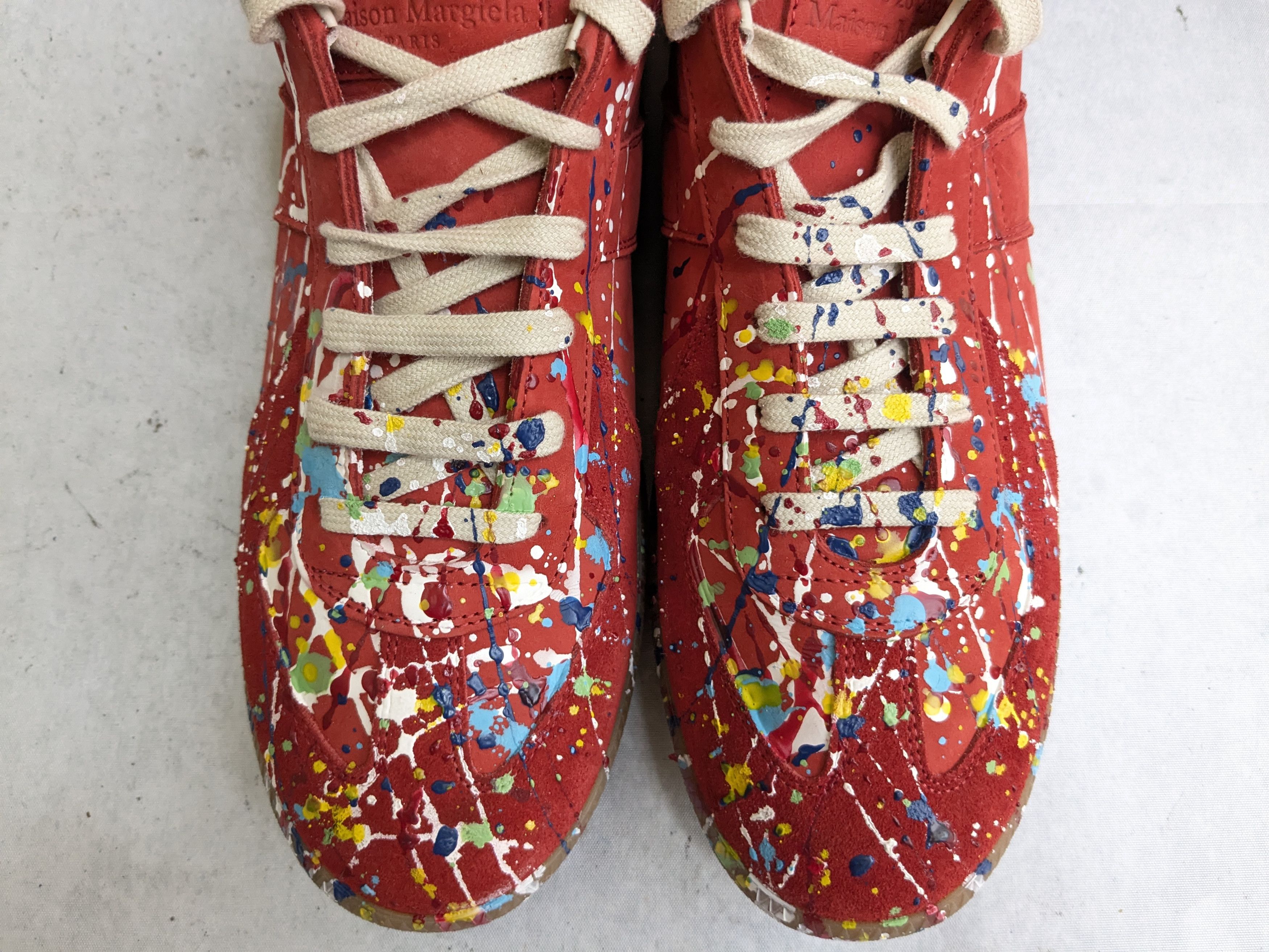 Maison Margiela Maison Margiela GAT Replica Red Paint Splatter 13 46 Low Top Size US 13 / EU 46 - 2 Thumbnail