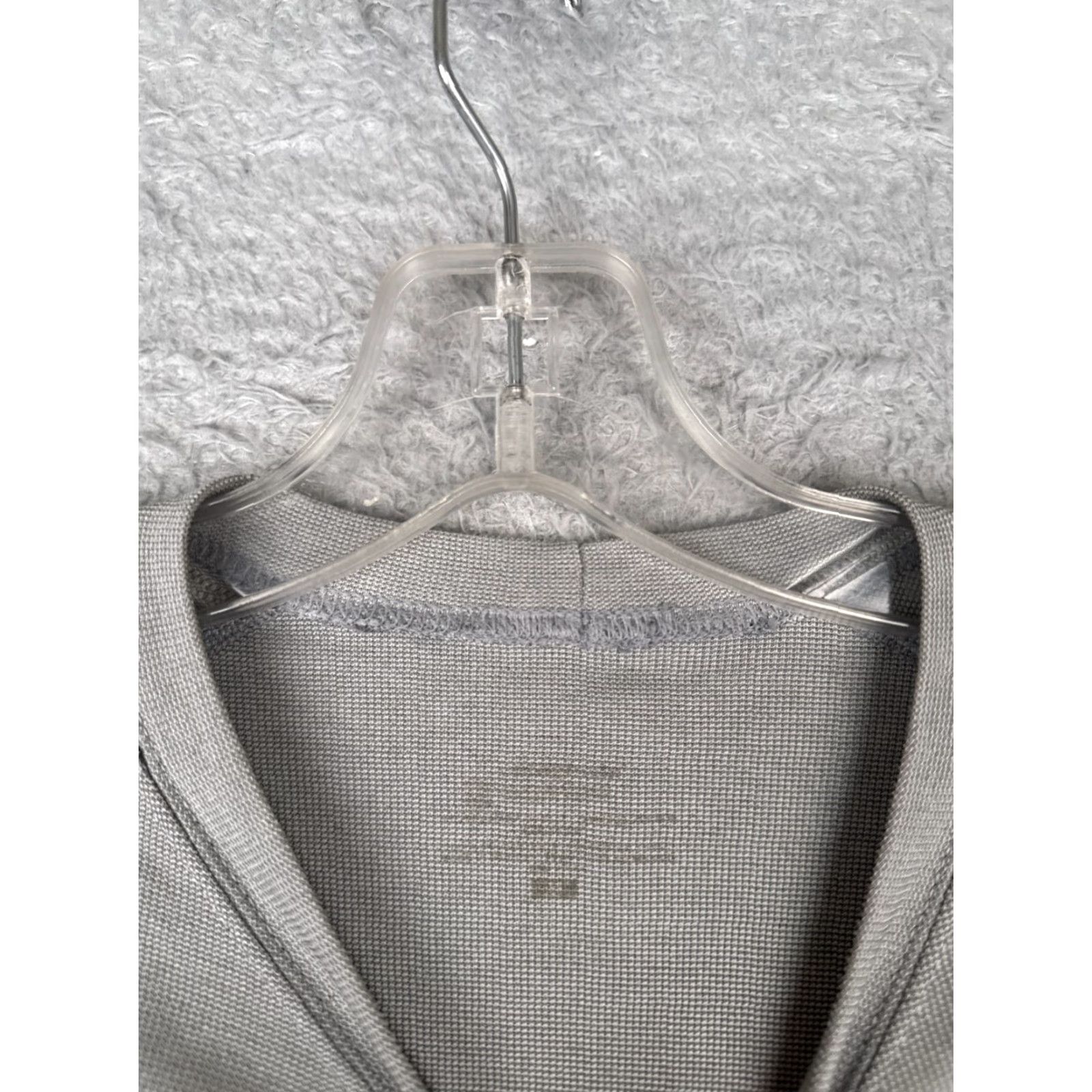 Patagonia Patagonia Shirt Men Medium Gray Polyester Long Sleeve Crew Neck Base Layer Size US M / EU 48-50 / 2 - 7 Thumbnail