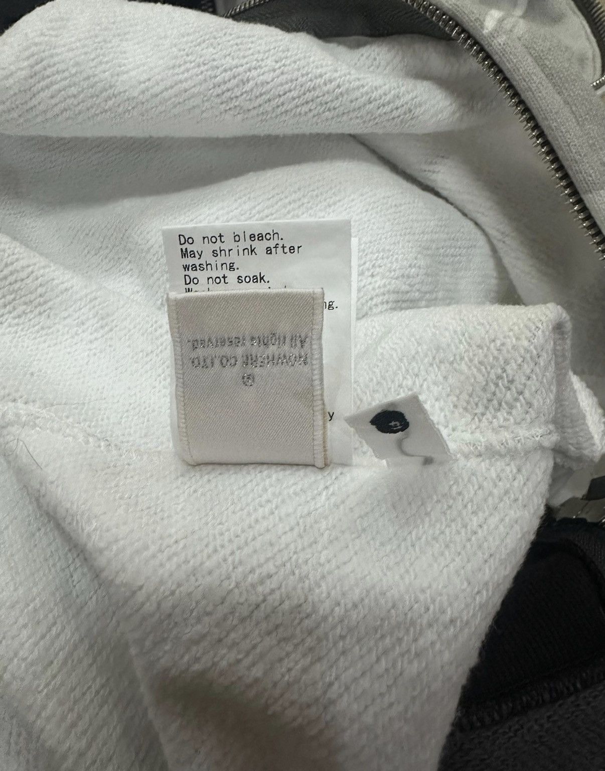 Bape BAPE Split Black & White Camo Shark Hoodie K5 Size US M / EU 48-50 / 2 - 7 Thumbnail