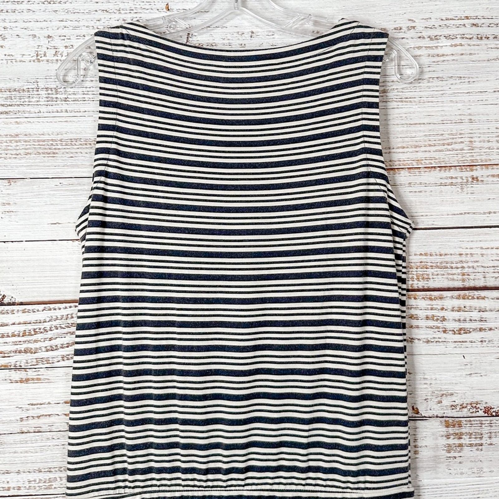 Athleta Athleta Tulip Striped Bodycon Dress, EUC, Medium, MSRP $108 Size M / US 6-8 / IT 42-44 - 10 Thumbnail