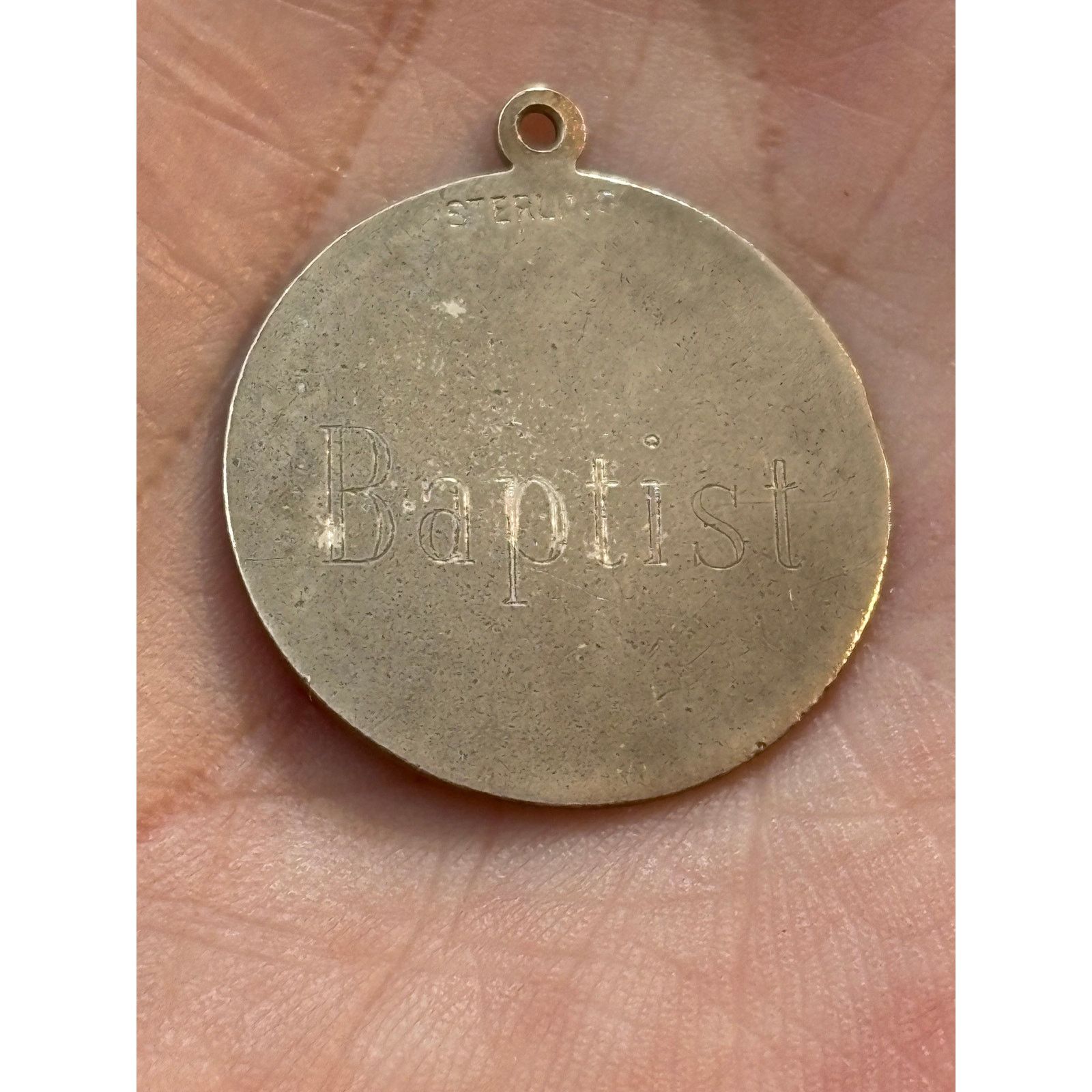 non Vintage Sterling Silver Baptist Praying Hands Medal Pendant Size ONE SIZE - 2 Thumbnail