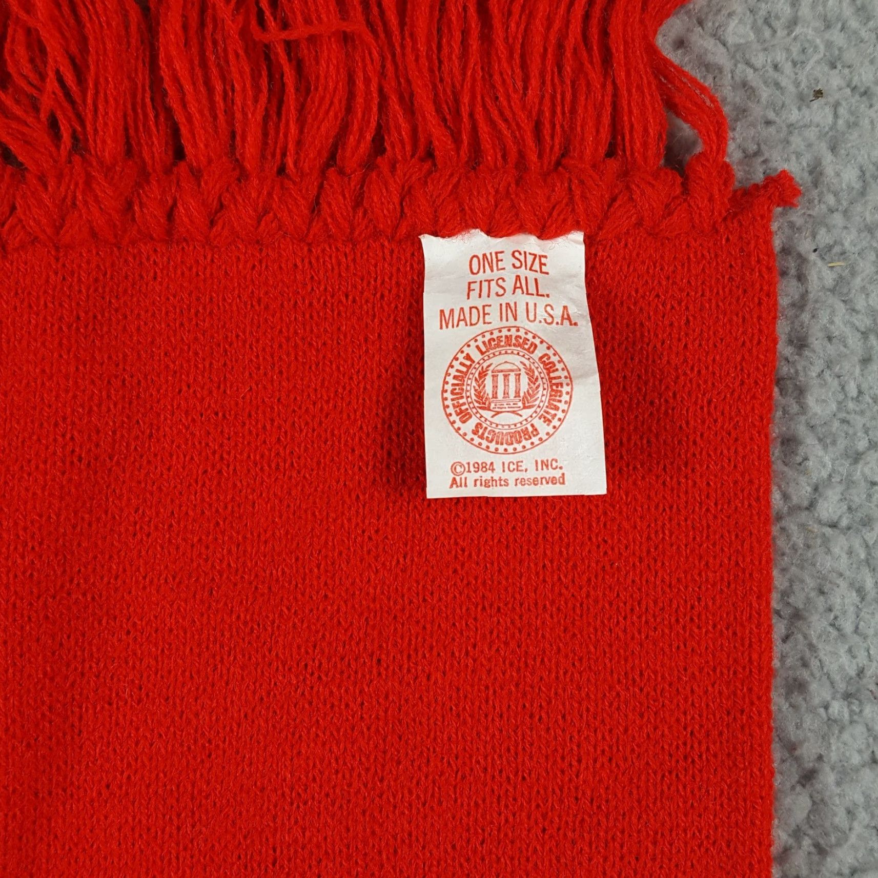 Vintage VINTAGE 80s Ice Inc NCSU Wolf Pack Scarf Red Cotton Fringe Tassel Retro College Football Unisex Size ONE SIZE - 3 Thumbnail