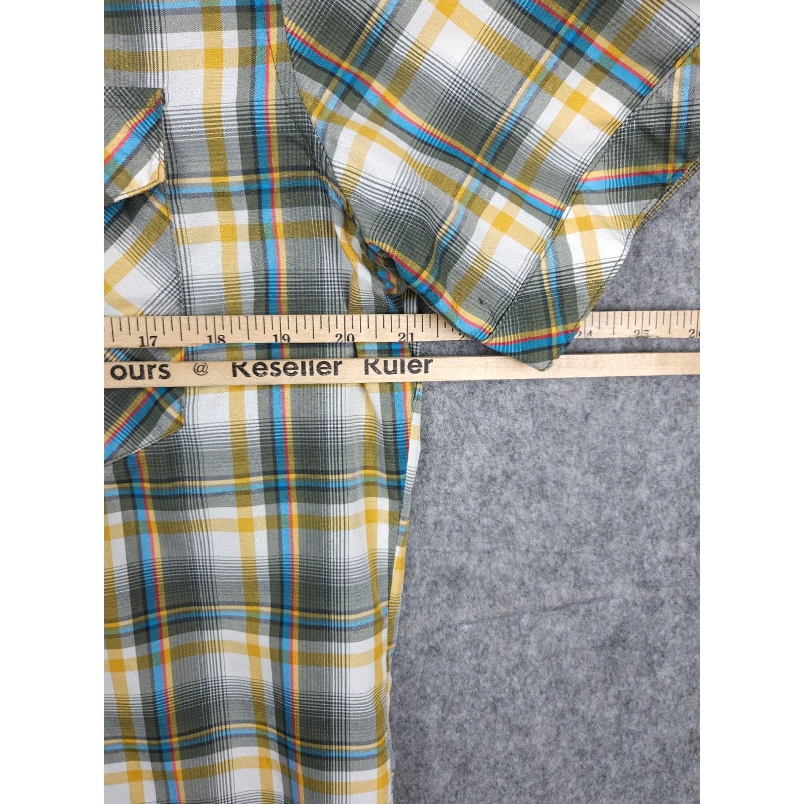 Vintage Kuhl Eluxur Shirt Mens S Plaid Pearl Snap Button Up Short Sleeve Outdoors Shirt Size US S / EU 44-46 / 1 - 5 Thumbnail
