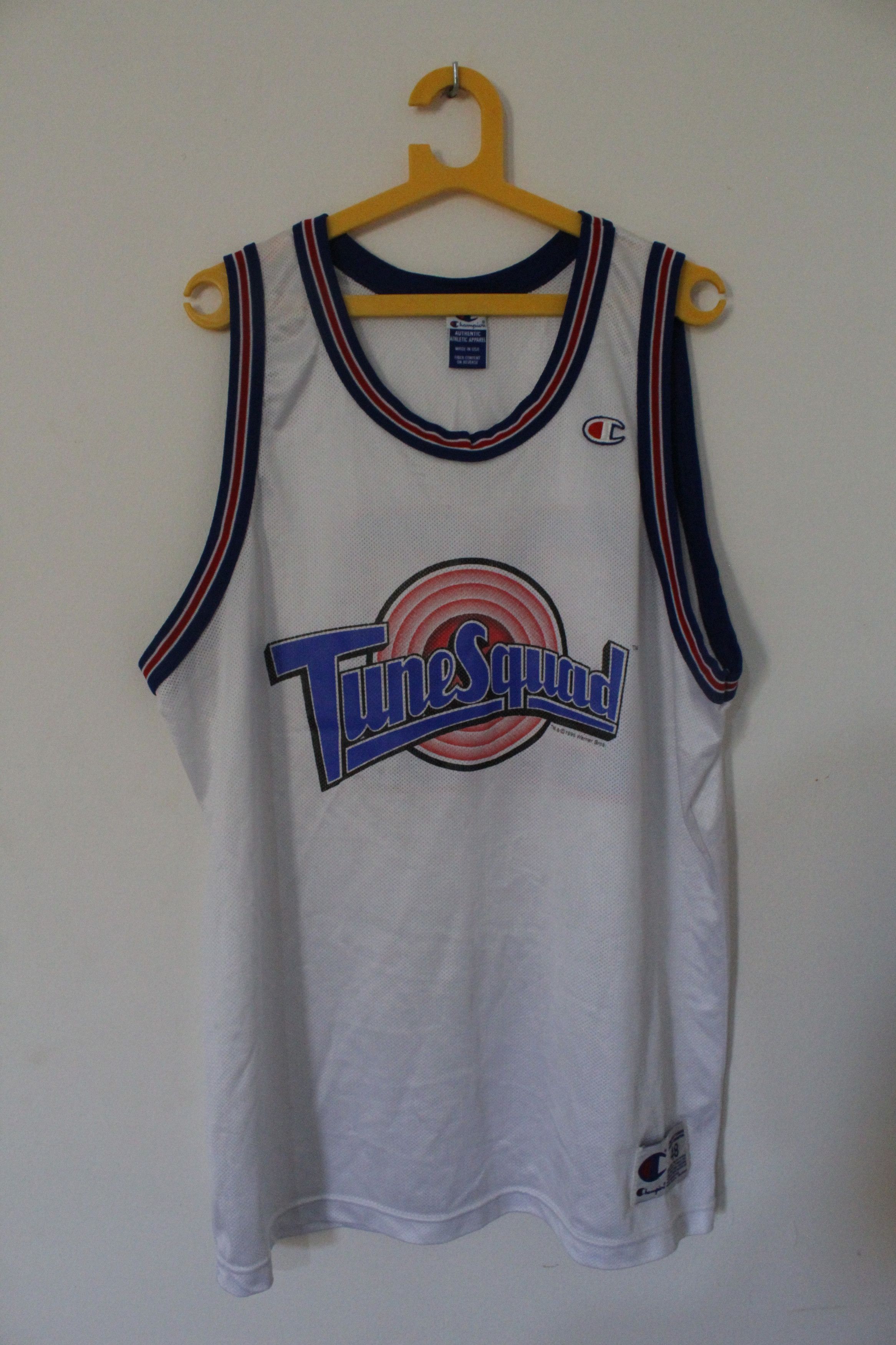 Champion Vintage 1996 Champion Space Jam Michael Jordan Jersey Size US XL / EU 56 / 4 - 1 Thumbnail