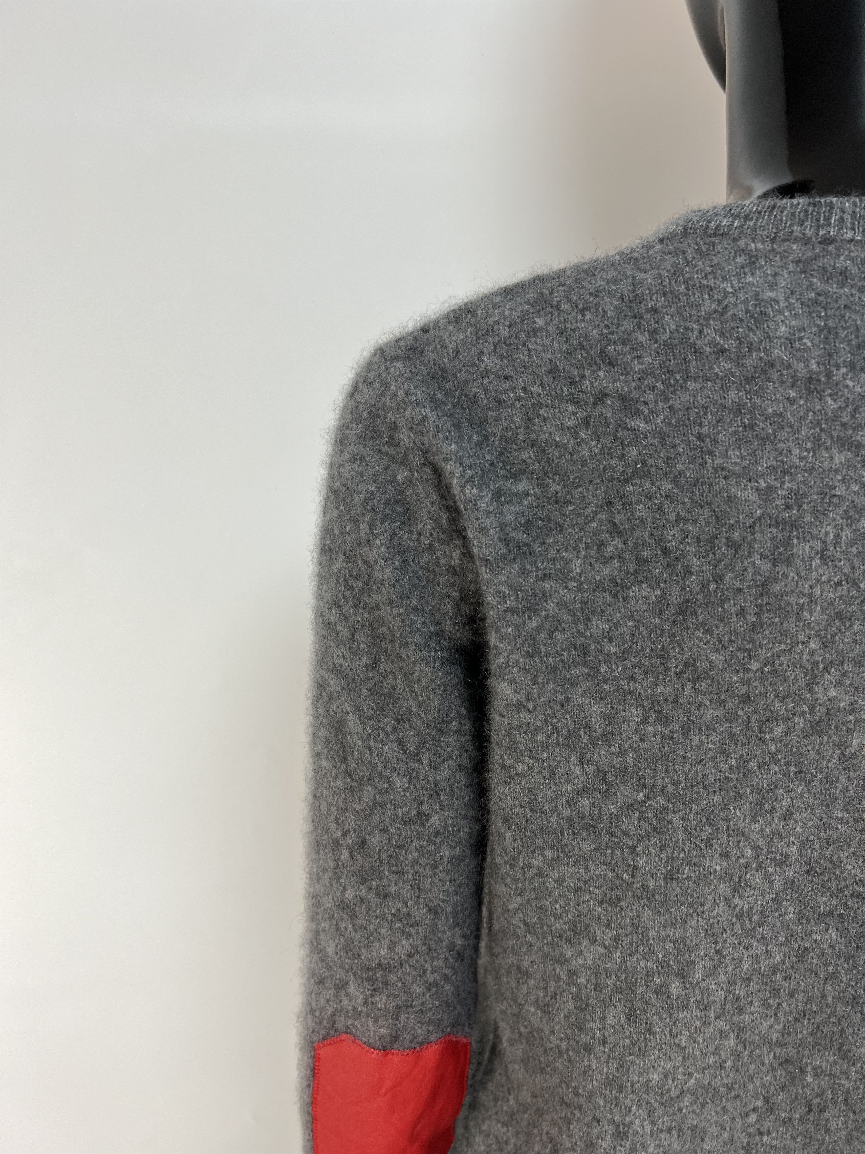 Zadig & Voltaire Zadig & Voltaire Cashmere V-Neck Sweater Leather Aplication Size S / US 4 / IT 40 - 12 Thumbnail