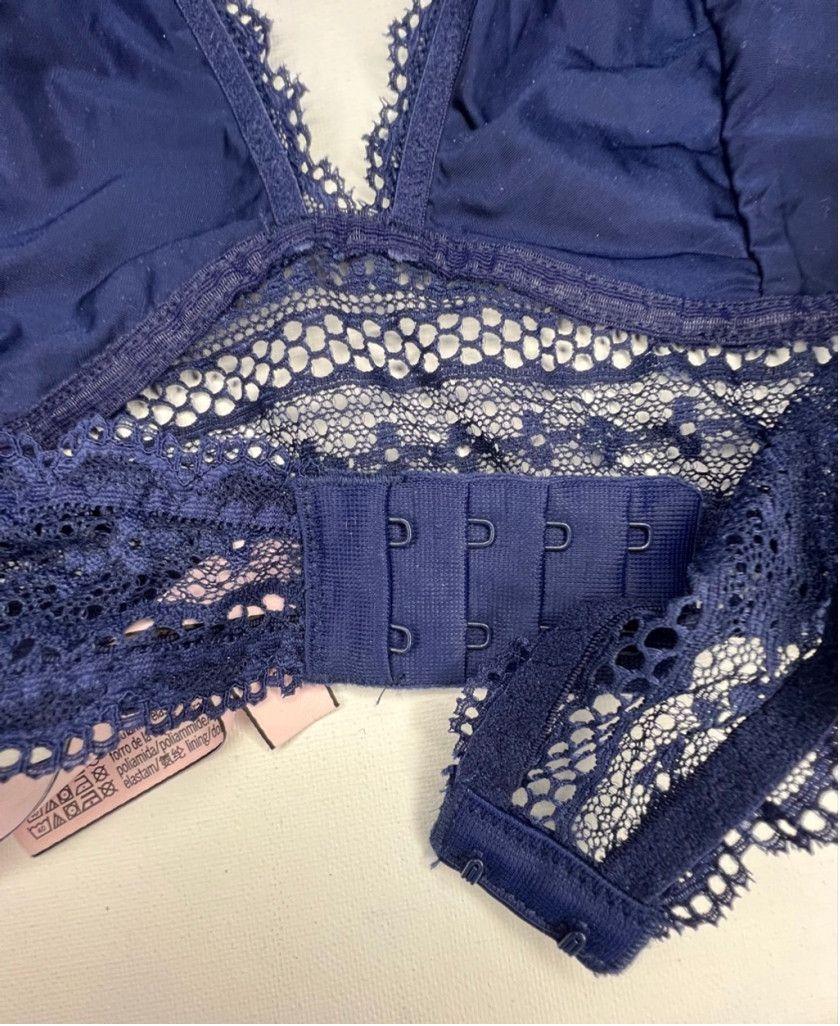 Victoria's Secret Victoria's Secret Navy Blue Lace Halter Style Bralette Size ONE SIZE - 5 Thumbnail