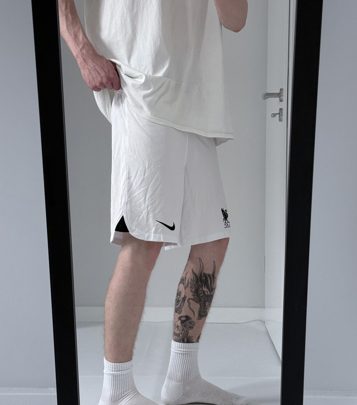 Nike Vintage Nike Y2K avantgarde streetwear shorts Size US 32 / EU 48 - 4 Thumbnail