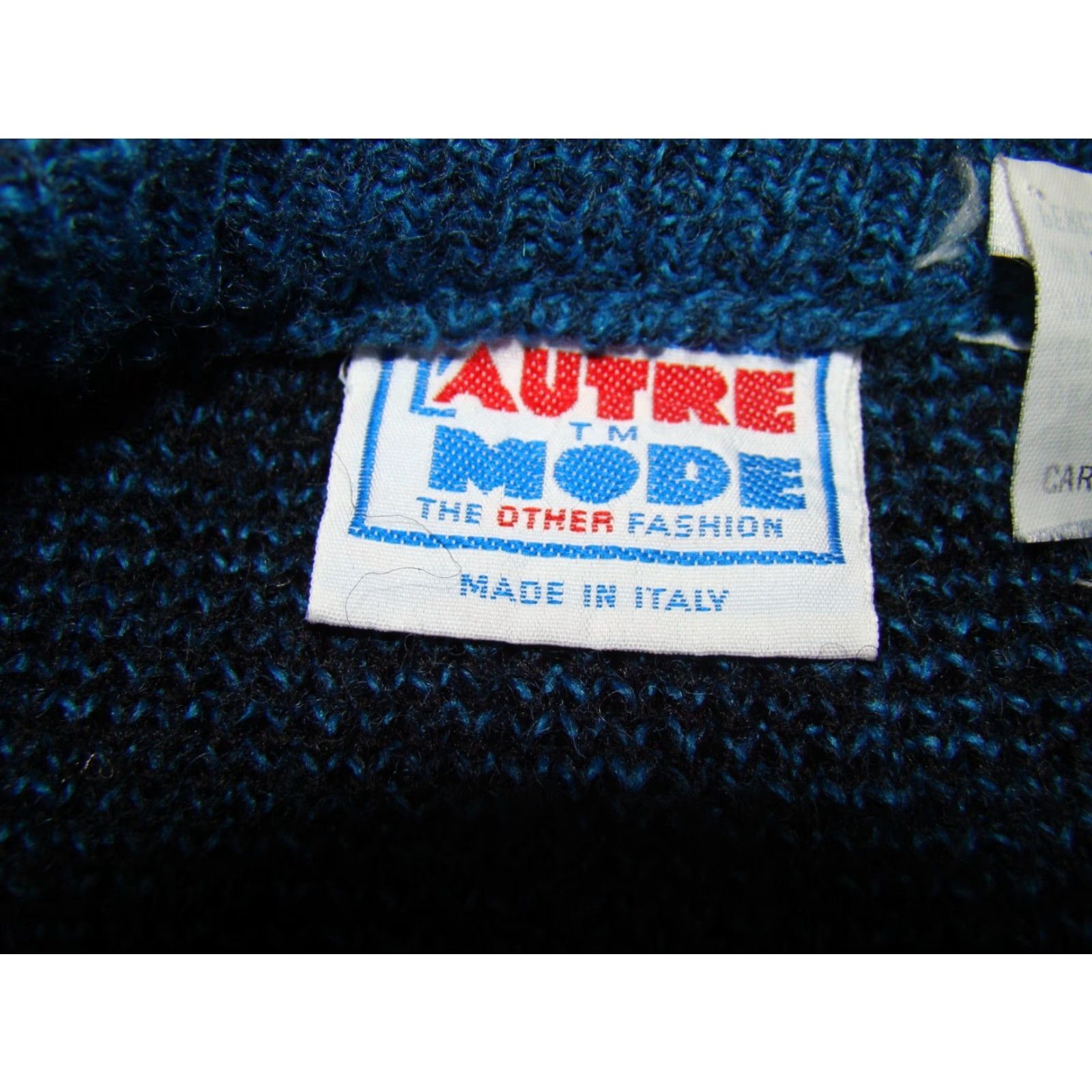 Vintage VINTAGE Le Autre Mode Mens Sweater Plaid Crew Neck Wool Acrylic Made In Italy Large Blues Black Pullover sweater Men 26" Length 22.5" Armpit to Armpit Size US L / EU 52-54 / 3 - 4 Thumbnail