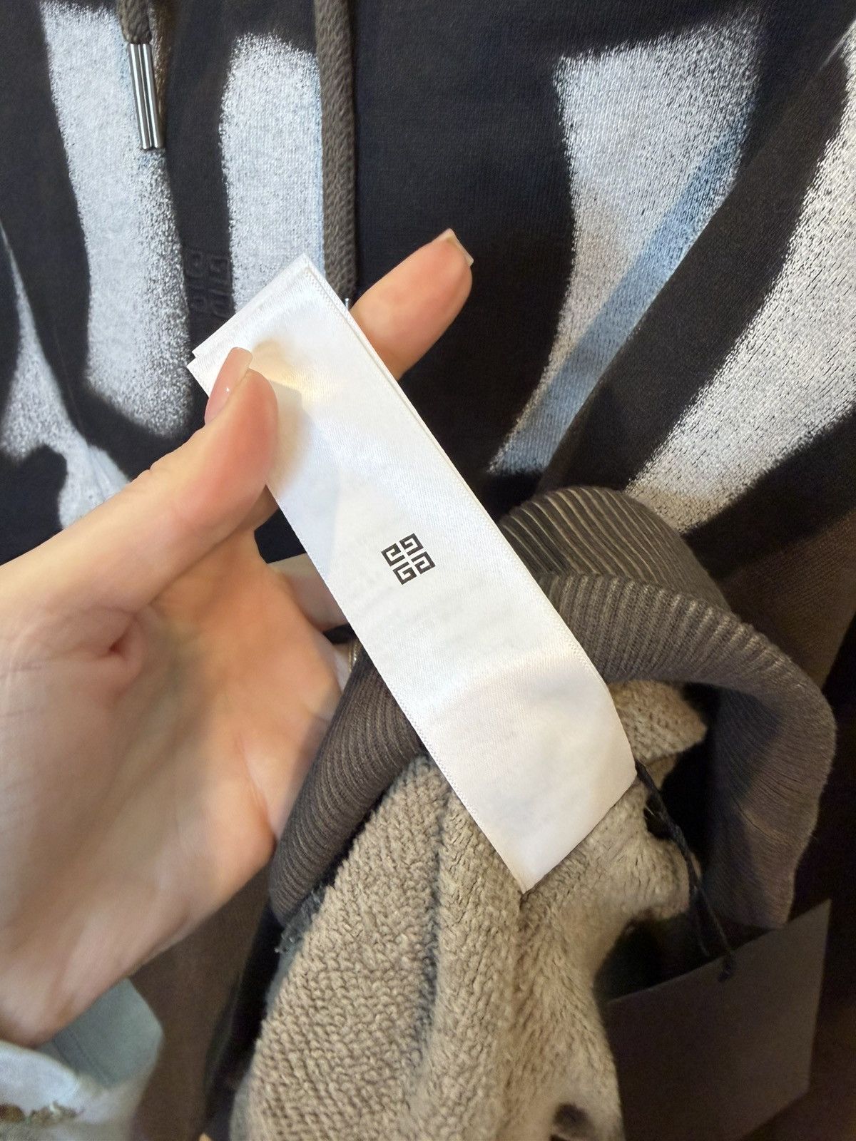 Givenchy Givenchy Chito Hoodie Size US L / EU 52-54 / 3 - 7 Thumbnail