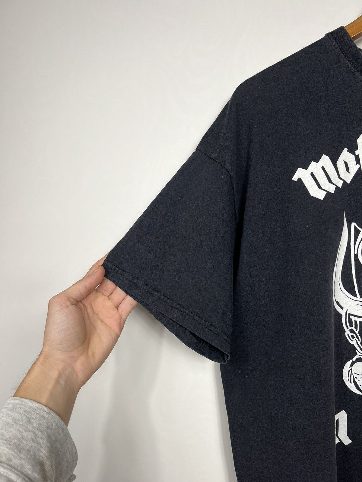 Band Tees Vintage 2000s Motörhead Sun Faded Band T-shirt Size US XL / EU 56 / 4 - 4 Thumbnail