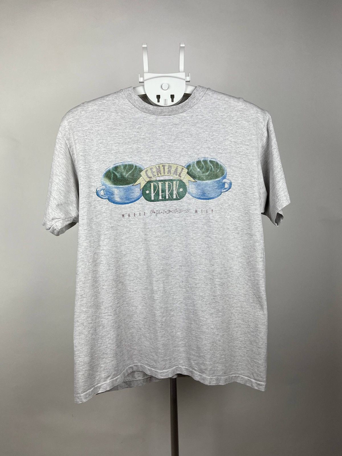 Warner Bros Vintage Friends Central Perk Warner Bros 1995 Tee Retro TV Size US M / EU 48-50 / 2 - 1 Thumbnail