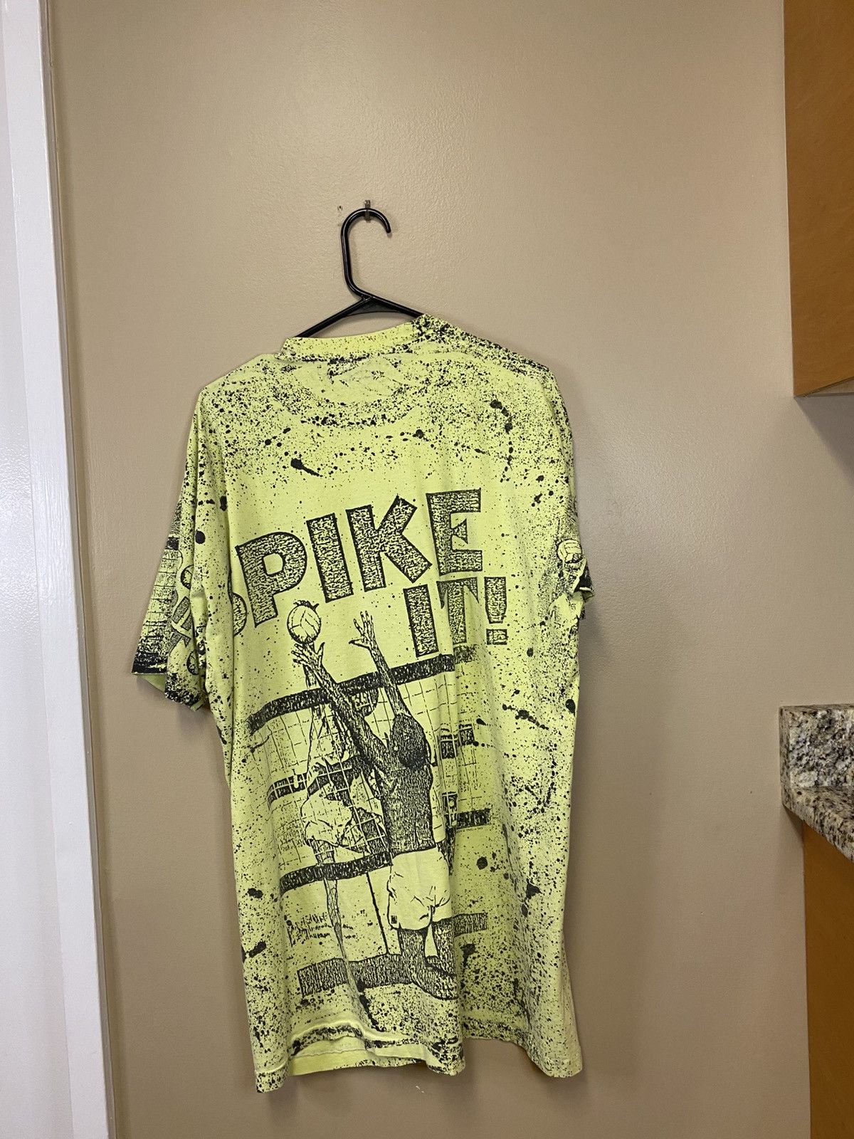 Vintage Island Boyz Spike It T-Shirt Size US XL / EU 56 / 4 - 2 Thumbnail