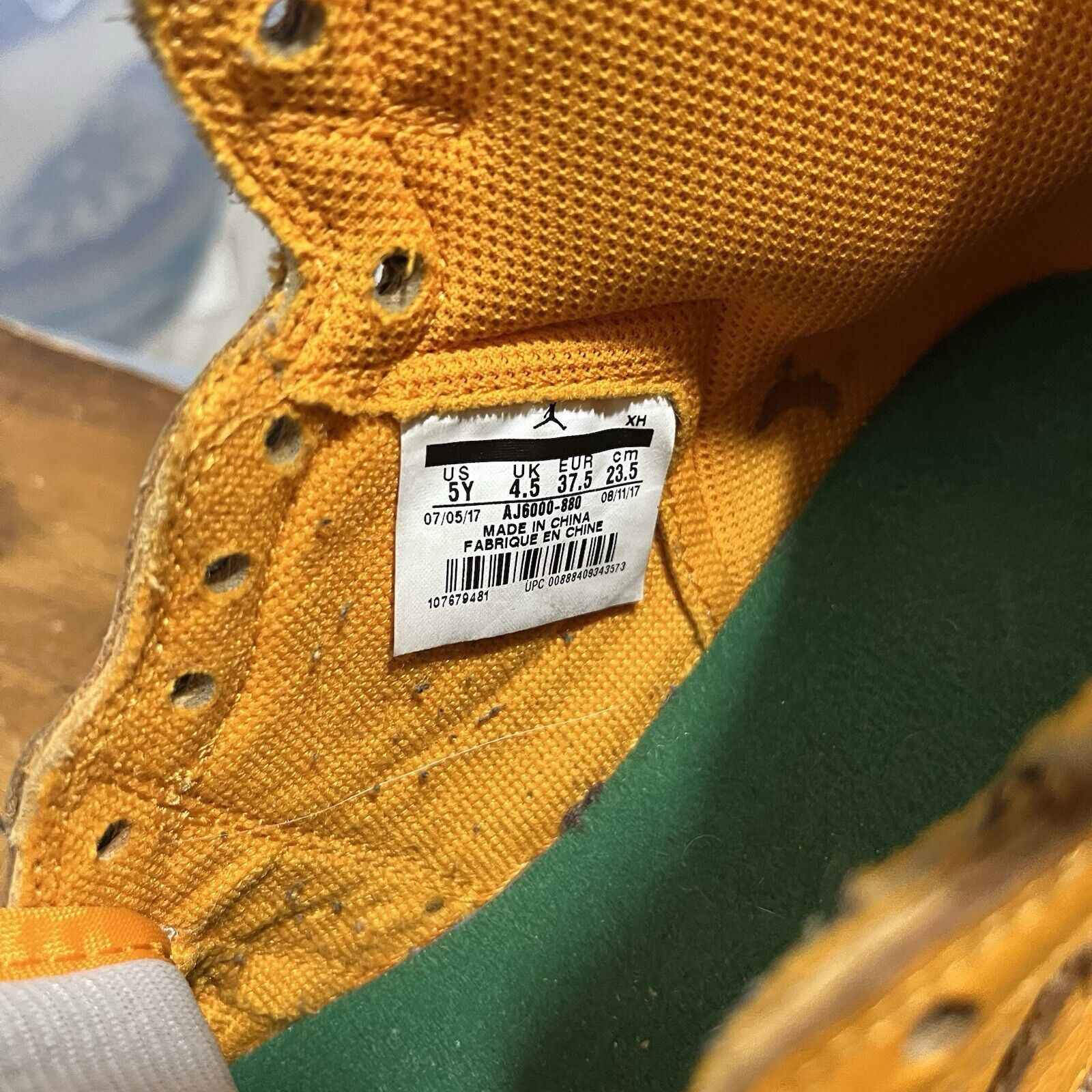 Jordan Brand Size 5Y- Air Jordan 1 Retro OG G8RD High Orange Peel Size US 6.5 / IT 36.5 - 7 Thumbnail
