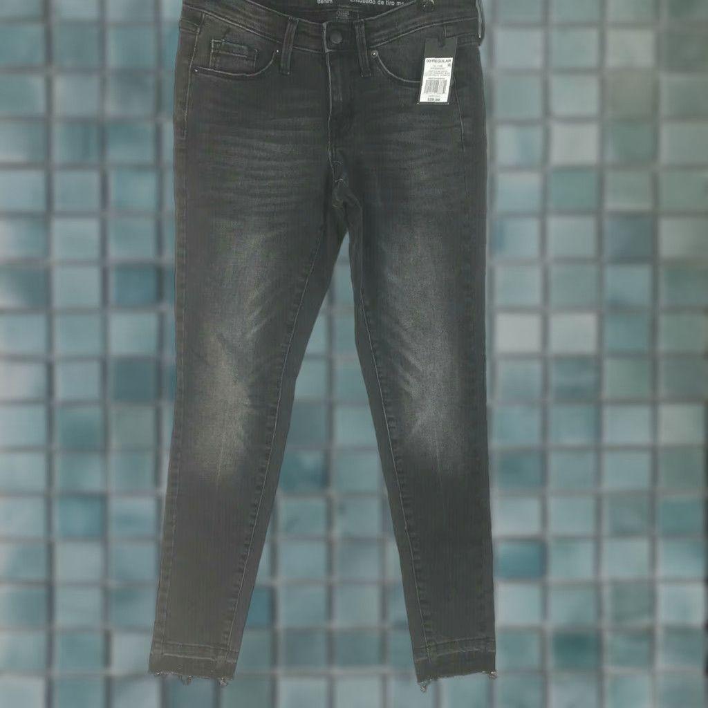 Mossimo Mossimo Womens Casual Skinny Fit Stretch Denim Blue Jeans Size 00R 24 Size 24" / US 00 / IT 34 - 1 Thumbnail