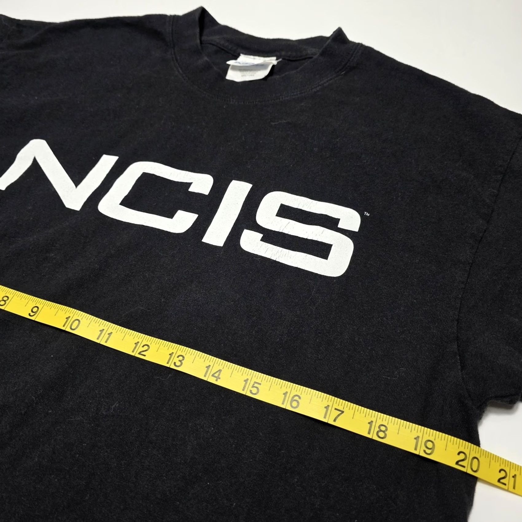 Anvil NCIS TV Show Promo Men’s Large T-Shirt Black Logo Knit Short Sleeve Crew Neck Unisex Adults Crime 2000s 2011 Anvil Cotton Size US L / EU 52-54 / 3 - 6 Thumbnail