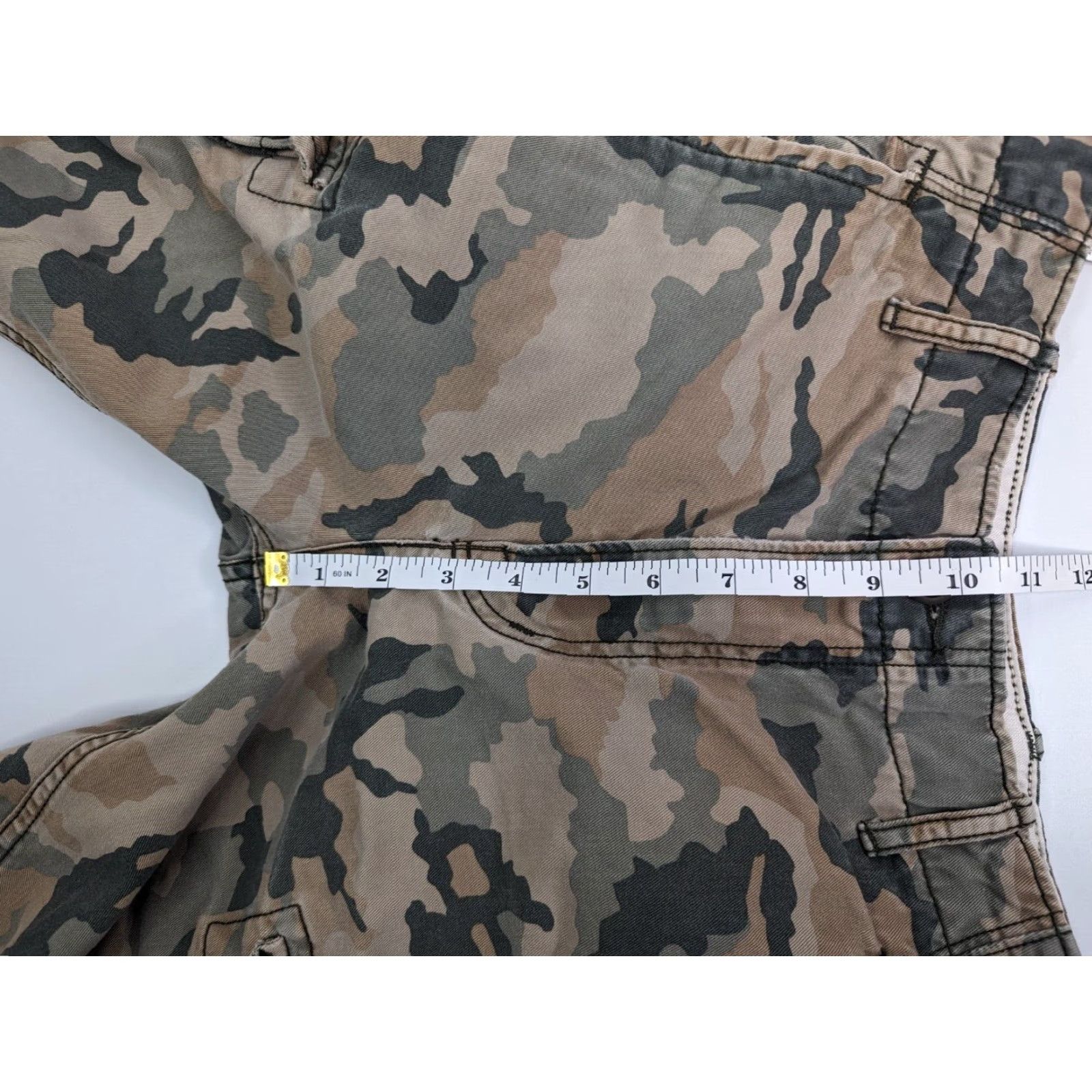 Levi's Levi's Ace Cargo Shorts Camouflage Cotton Men 29 Flat Front Pockets Belt Loops Cargo Pocket Vintage No Size US 29 - 4 Thumbnail
