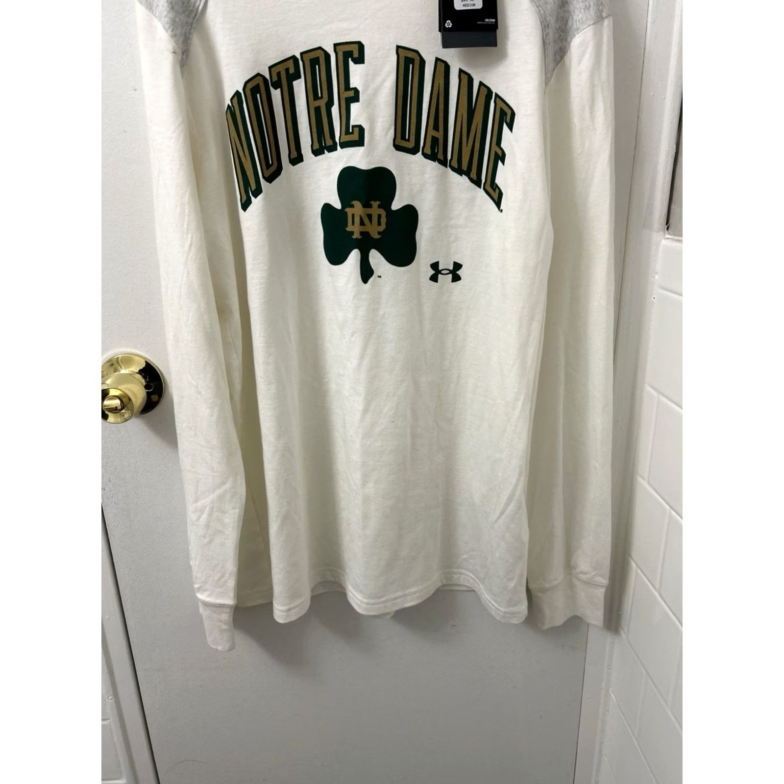 Under Armour Under Armour Shirt Mens M Beige Notre Dame Loose Fit L/S NWT 50 MSRP HeatGear ND Shamrock Logo Team USA Mens Size US M / EU 48-50 / 2 - 3 Thumbnail