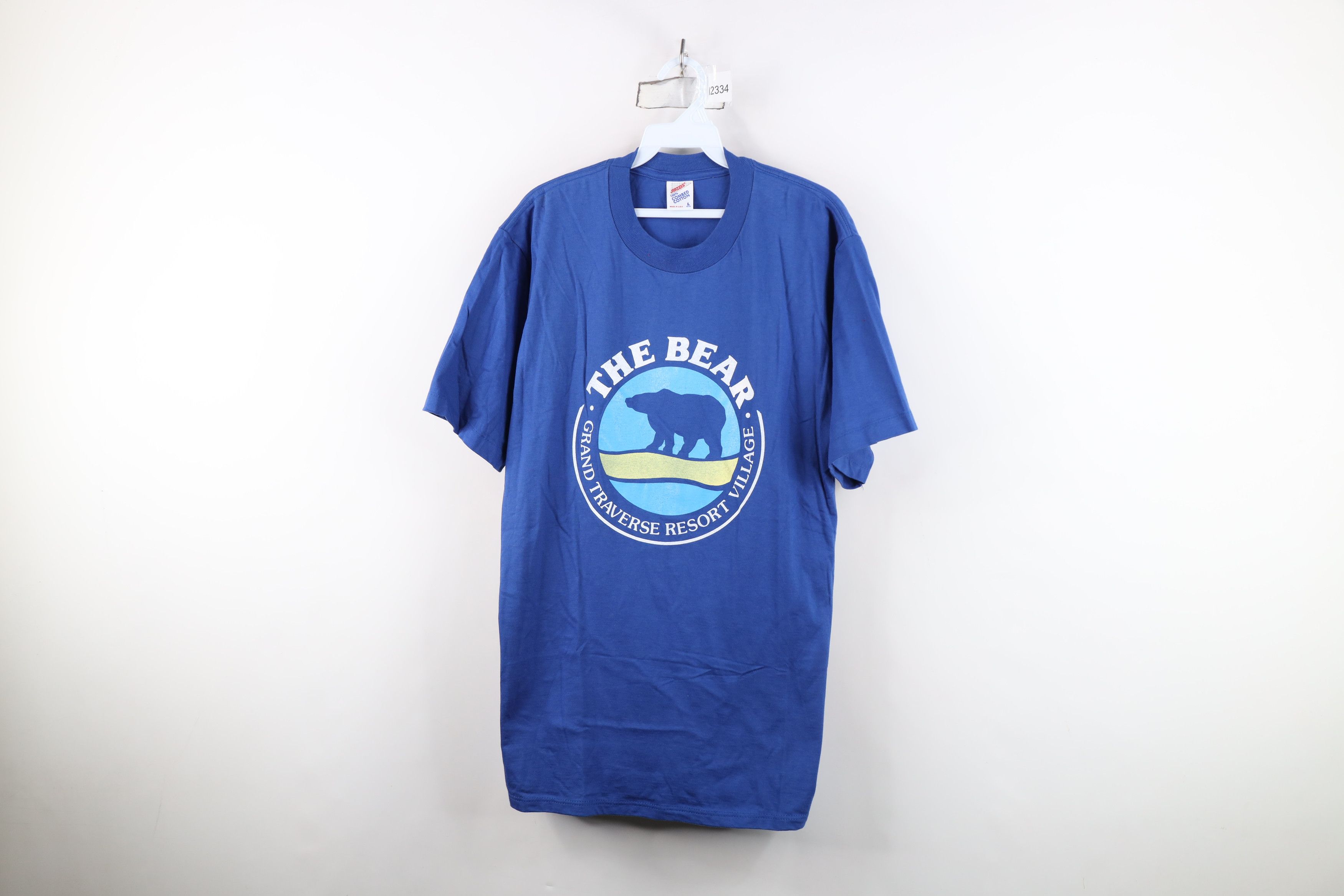 Vintage Vintage 90s Traverse Resort Village Michigan T-Shirt USA Size US L / EU 52-54 / 3 - 1 Thumbnail