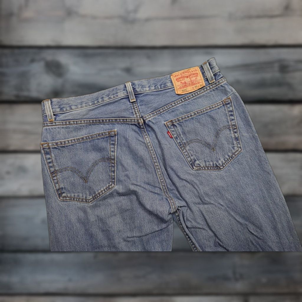 Levi's Levi’s 505 Jeans Mens 36x32 Blue Regular Fit Denim Medium Wash Straight Leg Y2K Regular Mens Leather Patch Pockets Zipper Fly Cotton Vintage No Size US 36 / EU 52 - 1 Thumbnail