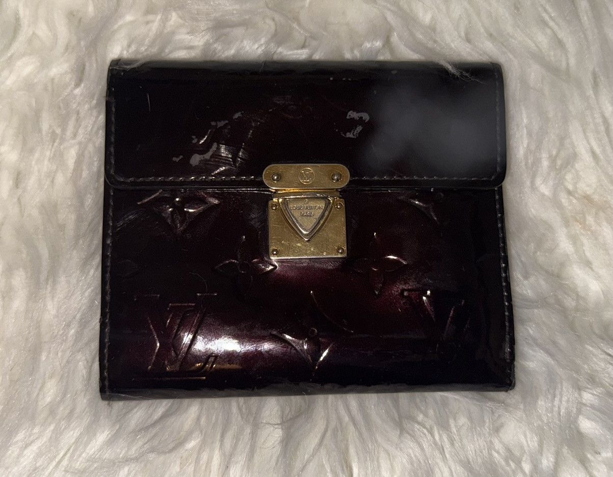 Louis Vuitton Louis Vuitton Amarante Vernis Trifold Wallet Size ONE SIZE - 2 Thumbnail