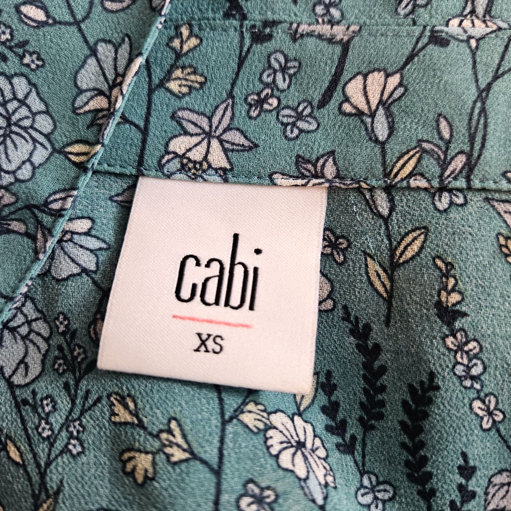 Vintage Cabi Blouse Shirt Womens Chase XS Blue Floral Long Sleeve Sheer, Collared, Regular, 22" Width, 25.5" Length, 27.5" Sleeves Size XS / US 0-2 / IT 36-38 - 5 Thumbnail