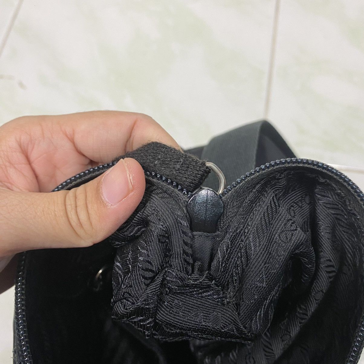 Prada 🔥VINTAGE SLING BAG PRADA MILANO Size ONE SIZE - 19 Thumbnail