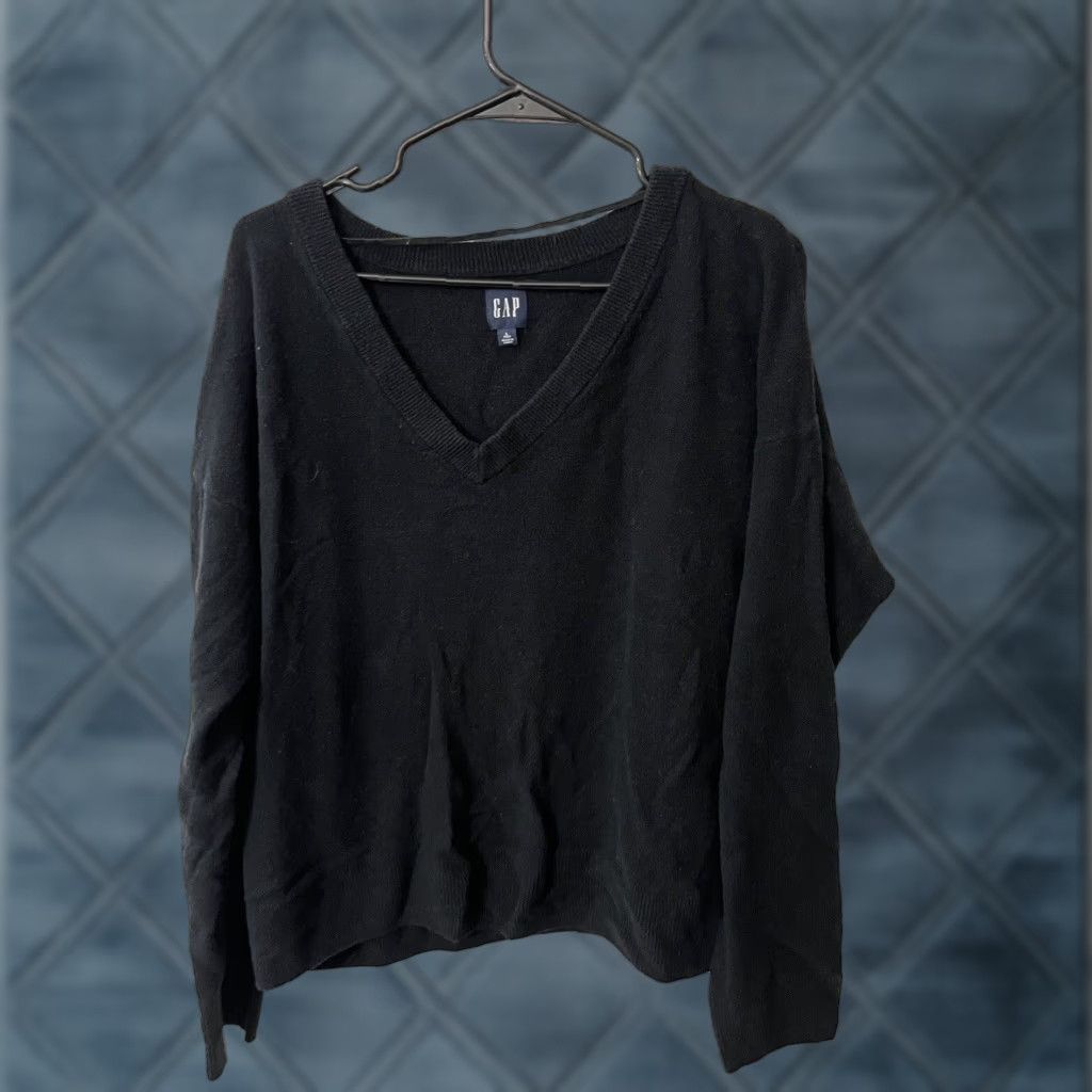 Gap VINTAGE Gap Sweater Women’s Large Tall Pullover Knit Lightweight V-Neck Long Sleeve Black Fall Winter 90s Womens Size L / US 10 / IT 46 - 1 Thumbnail