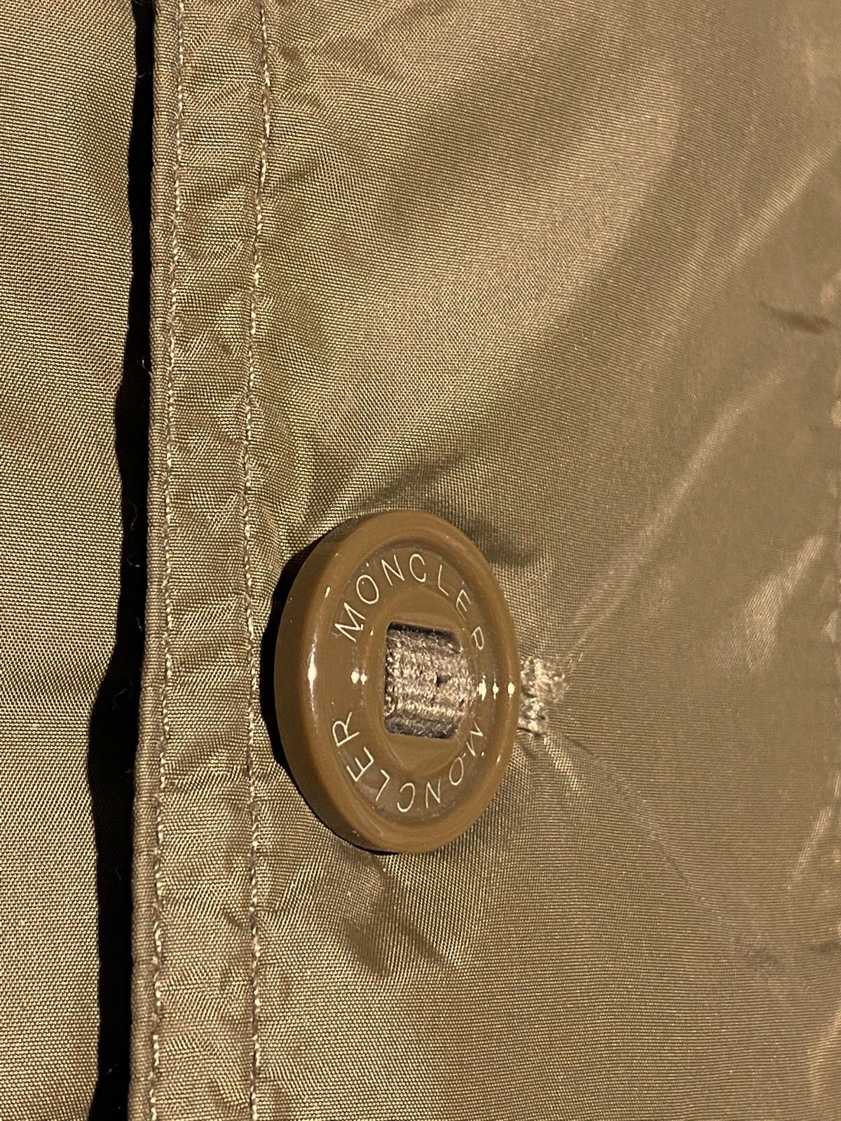 Moncler Moncler Nylon Gold Old Money Vibes Authentic Jacket Size US M / EU 48-50 / 2 - 10 Thumbnail
