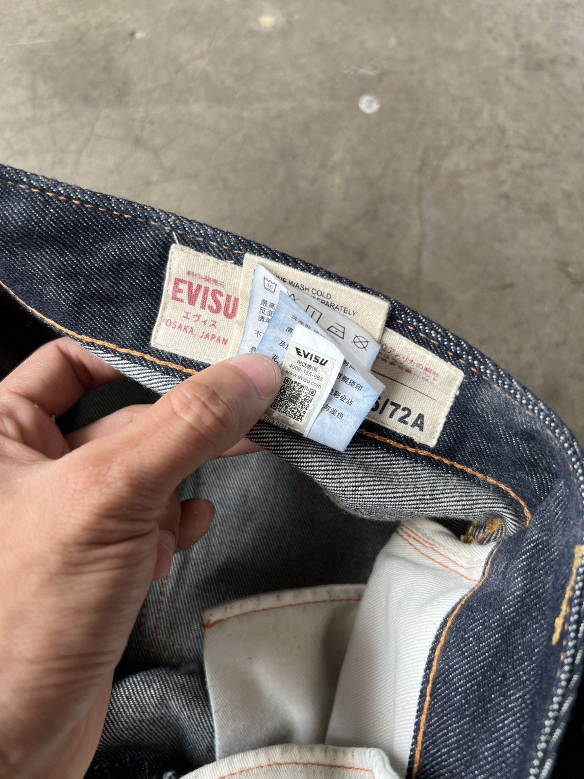 Evisu Evisu - Carrot Fit Kamon Seagull Pattern Daicock Jeans Size US 30 / EU 46 - 18 Thumbnail