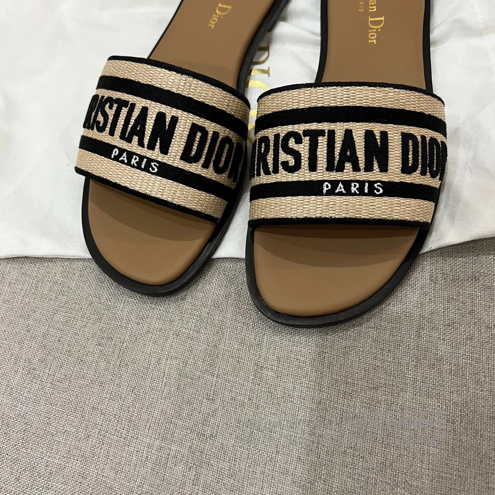 Dior Dior Logo slogan: Slippers| Size US 6 / IT 36 - 2 Thumbnail