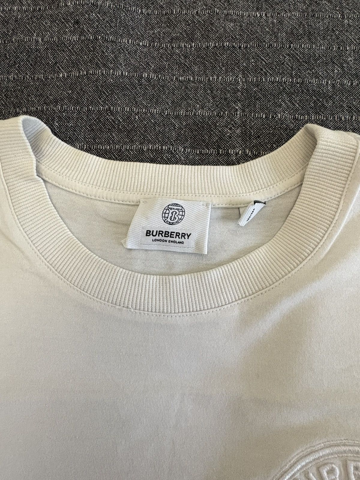 Burberry Burberry Embroidered Logo T-Shirt Size M Excellent Condition Size US M / EU 48-50 / 2 - 10 Thumbnail