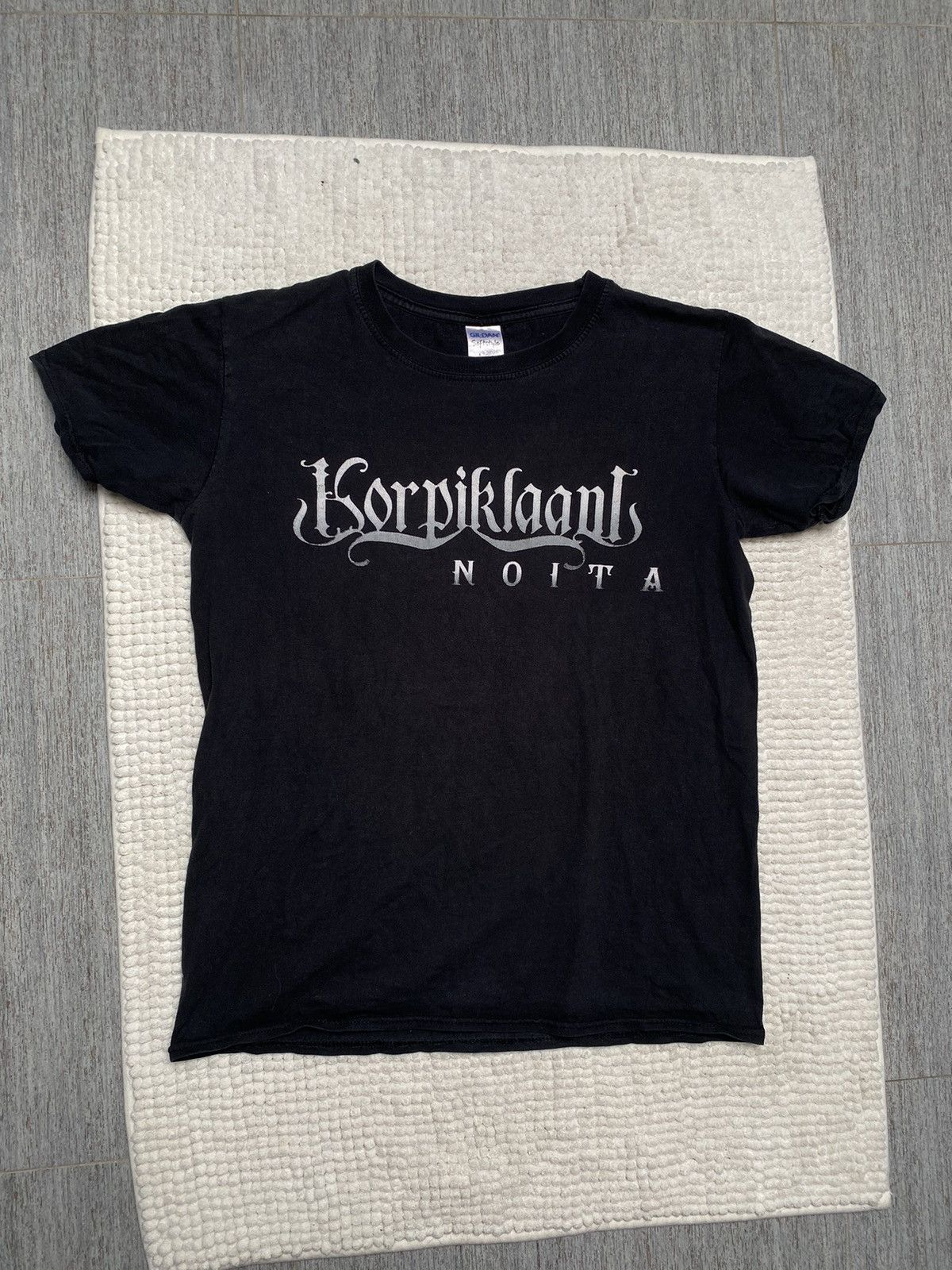 Band Tees × Vintage Korpiklaani Noita Merch Album Tee 2015 rock tee band folk Size US S / EU 44-46 / 1 - 11 Thumbnail