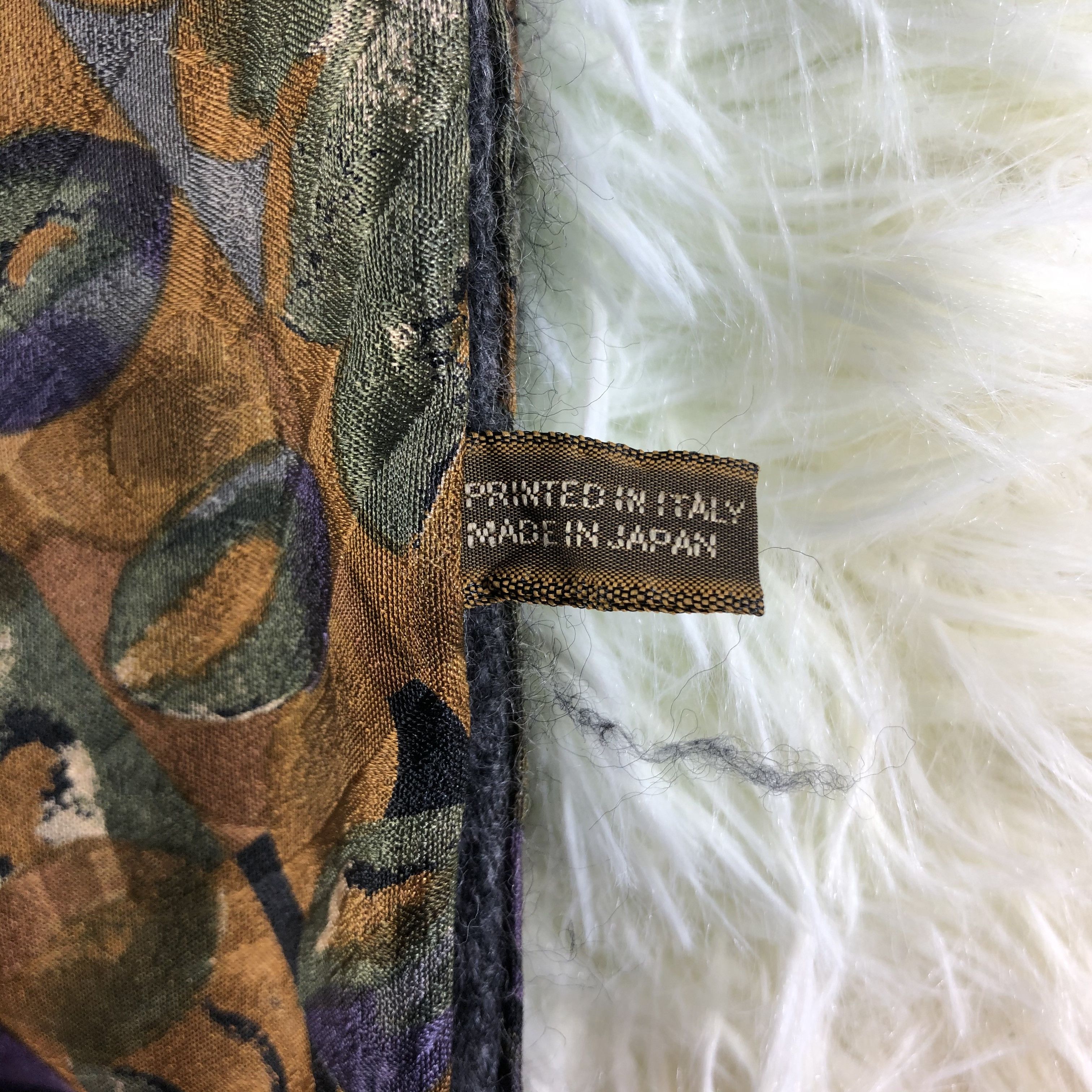 Vintage Hubert Milano Scarf / Muffler / Neckwear - KM304 Size ONE SIZE - 6 Thumbnail