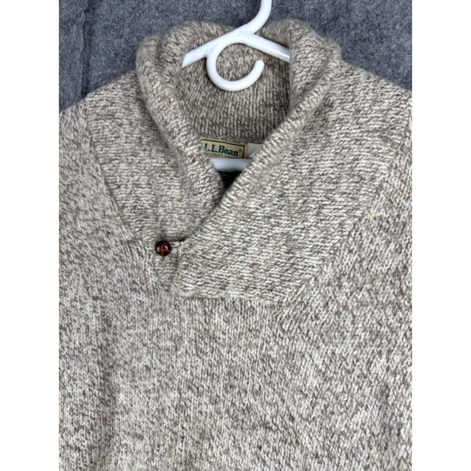 Vintage VINTAGE L.L. Bean Sweater Men’s Large Pullover Cowl Neck Wool Blend Beige Made USA 2563 Mens Size US L / EU 52-54 / 3 - 3 Thumbnail