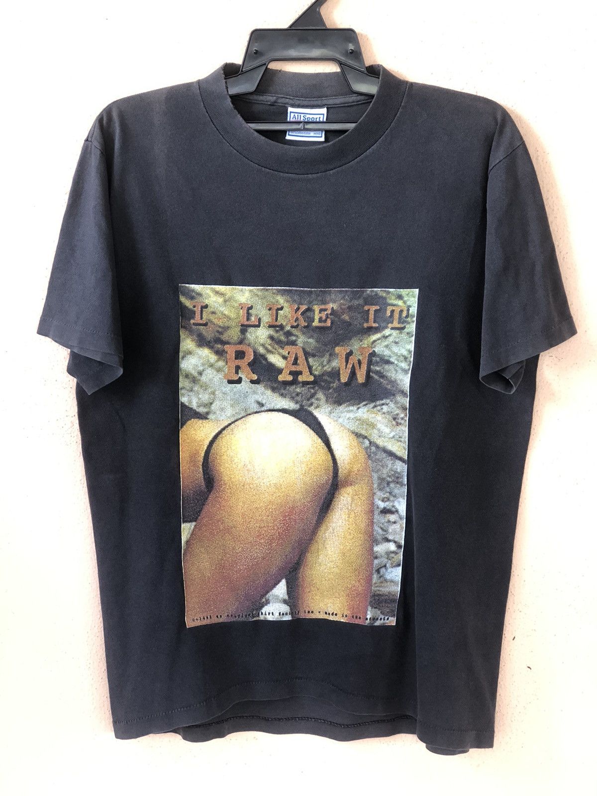 Vintage Vintage 90s RAW Nude Girl Rare Distressed Tee Size US L / EU 52-54 / 3 - 1 Thumbnail