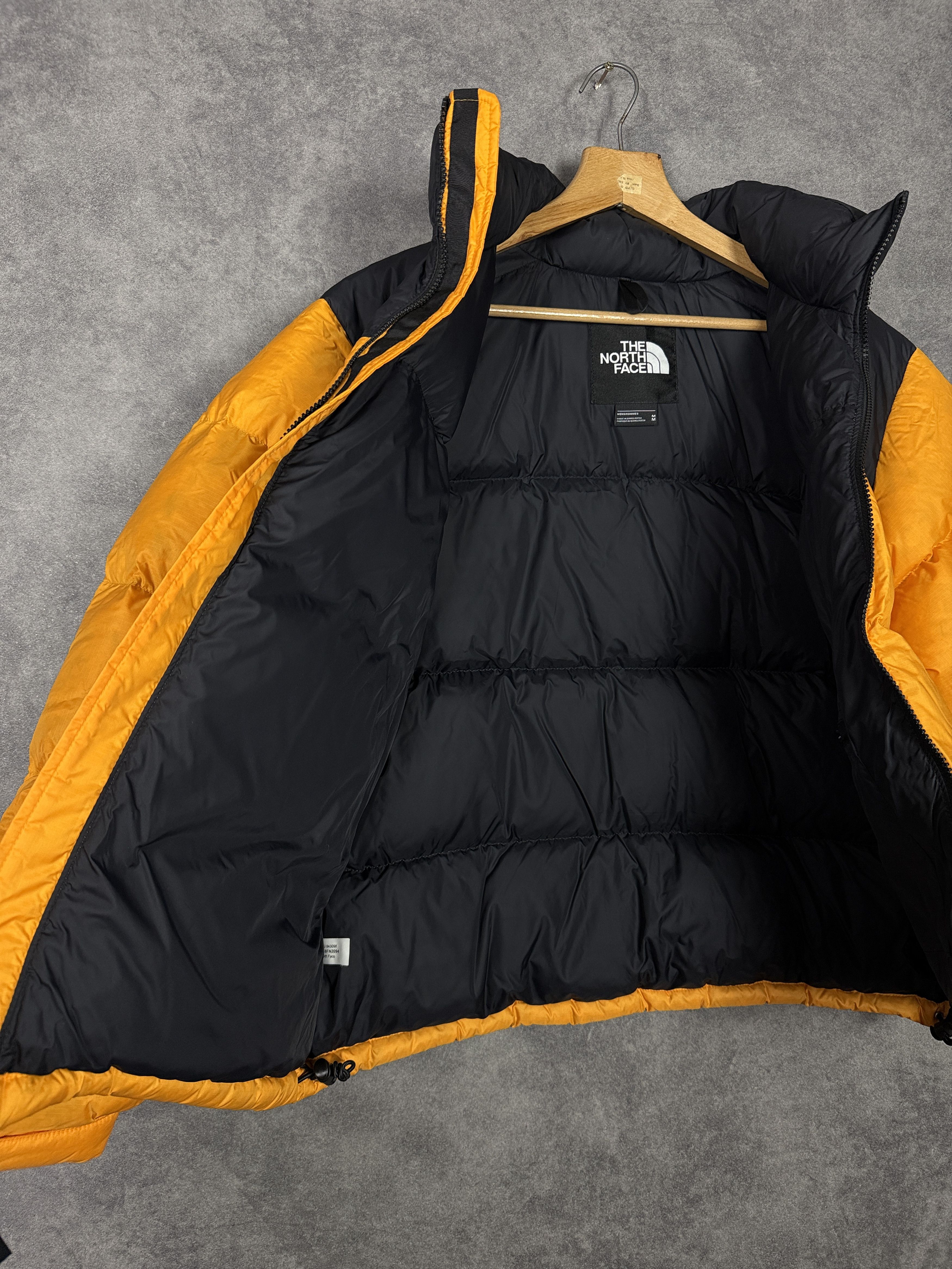 The North Face The North Face Nuptse 700 yellow down jacket mini logo Size US M / EU 48-50 / 2 - 23 Thumbnail