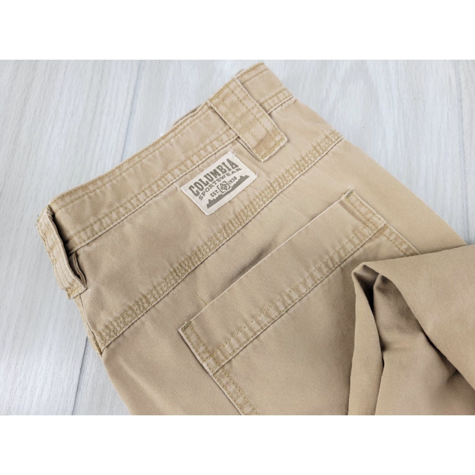 Vintage VINTAGE? No — Columbia Omni-Shield Khaki Pants Mens 34x30 Beige Cargo Pocket Outdoor Cotton Size US 34 / EU 50 - 4 Thumbnail