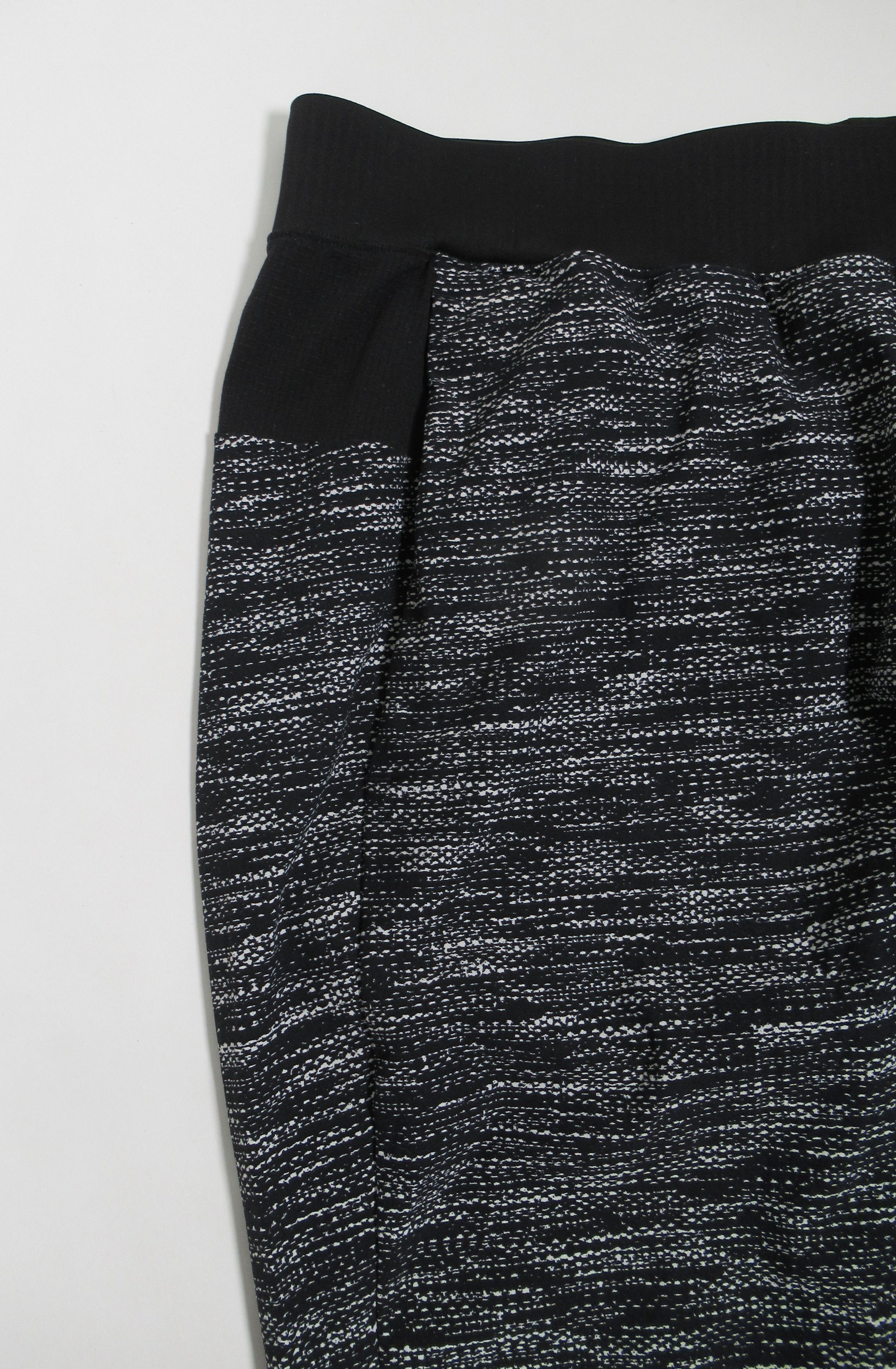 Lululemon Lululemon Men's In Mind Pant All Court Texture White Black Size US 35 - 5 Thumbnail