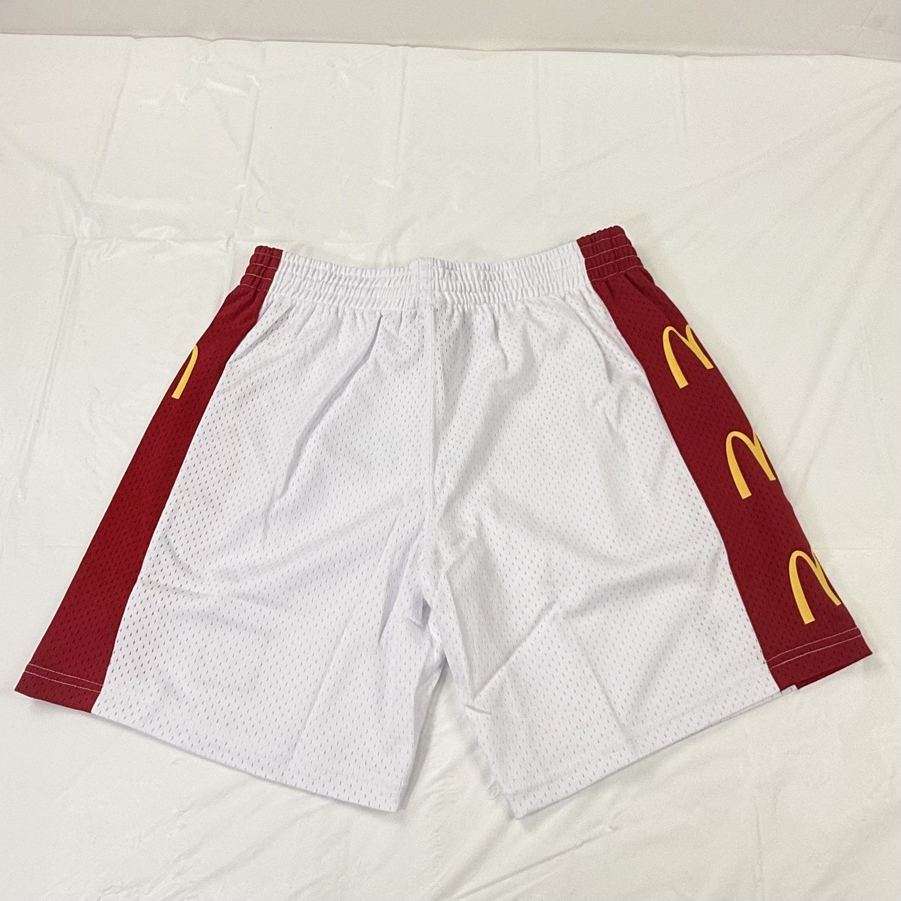 Travis Scott Travis Scott Cactus Jack McDonalds Mesh Shorts L Size US 32 / EU 48 - 2 Thumbnail