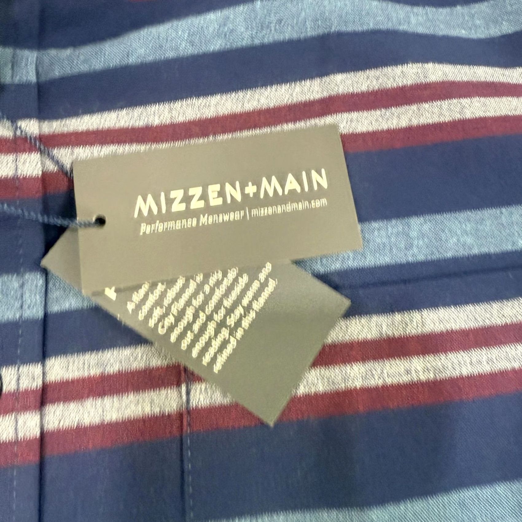 Mizzen+Main Mizzen+Main Shirt Mens S Blue Trim Fit Red Striped Performance Button Down Size US S / EU 44-46 / 1 - 5 Thumbnail