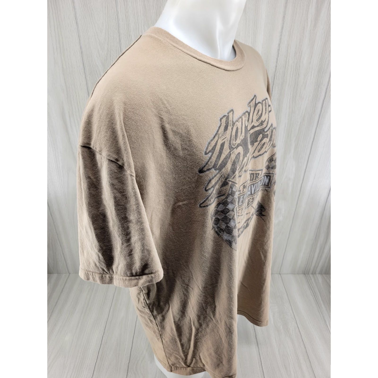 Harley Davidson Harley-Davidson Mens Shirt T-Shirt 2XL Tan Brown Distressed River Meridian MS Tan Brown Shirt Mens 2XL Size US XXL / EU 58 / 5 - 7 Thumbnail