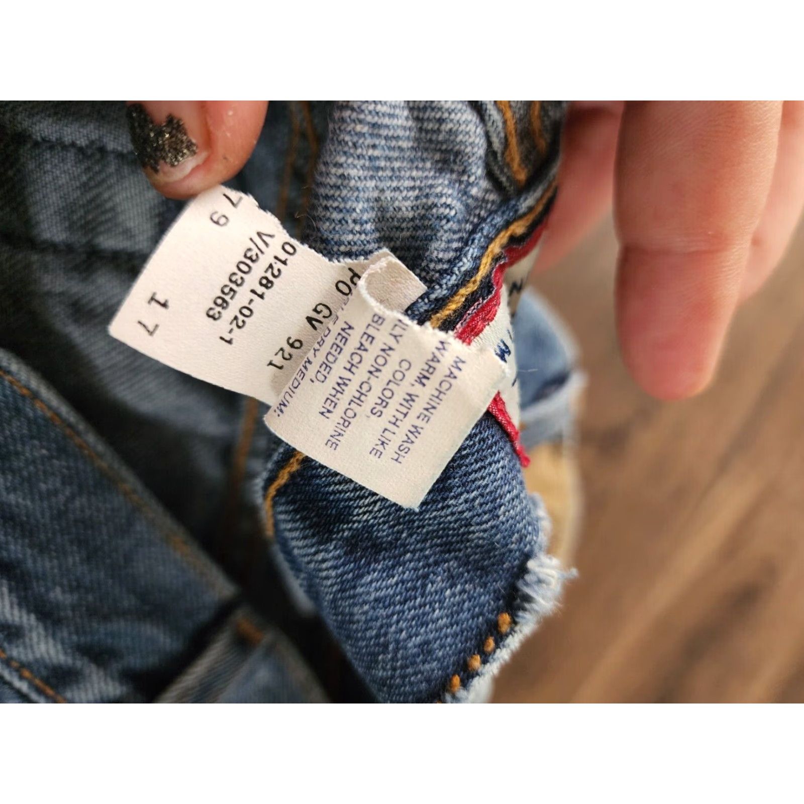Old Navy VINTAGE Old Navy Relaxed Fit Jeans 38x34 Blue Distressed Y2K Style Mens Size US 38 / EU 54 - 7 Thumbnail