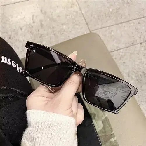 Japanese Brand Vintage square frame sunglasses Size ONE SIZE - 1 Thumbnail